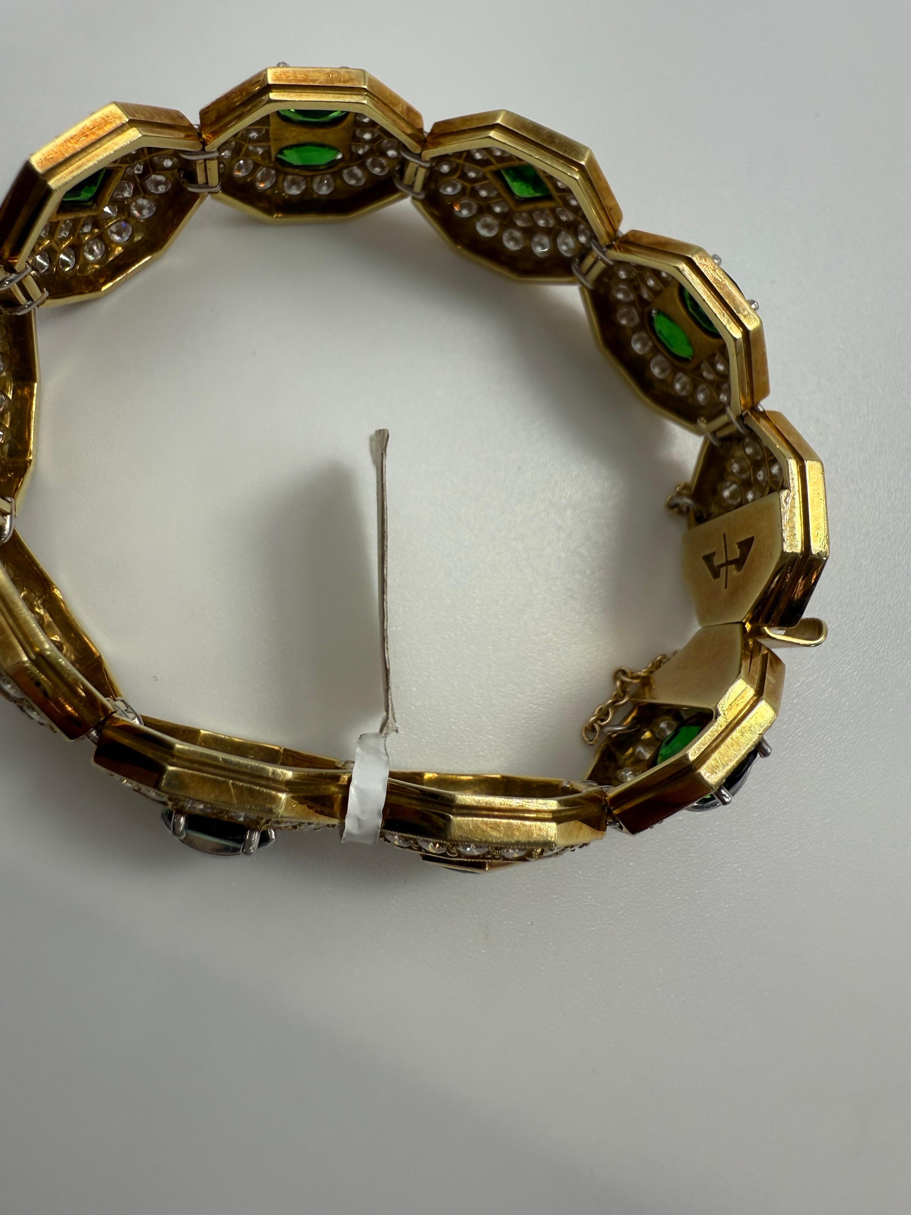 Pulsera Tsavorita y Diamantes Oro 18KT en venta 4