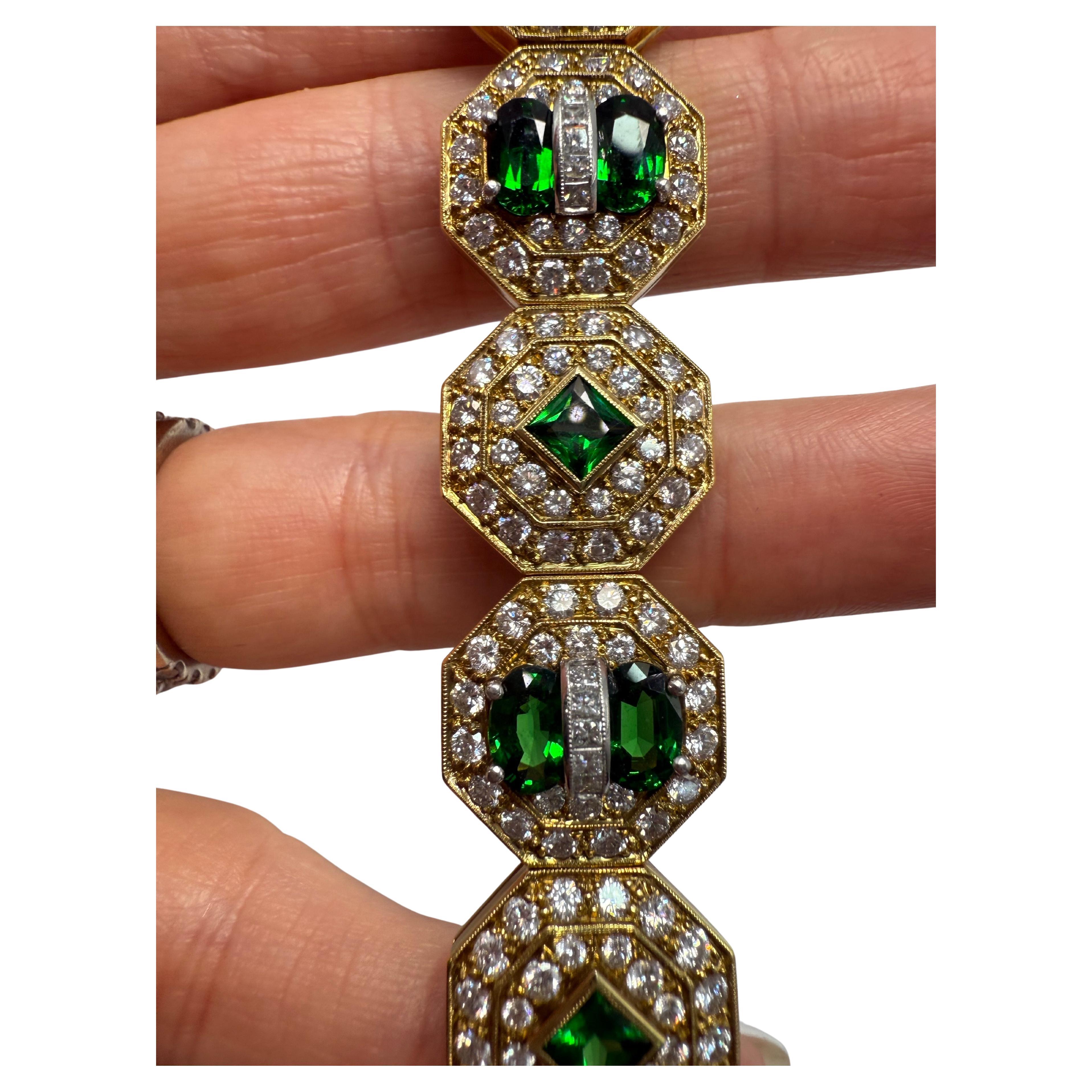 Bracciale con tsavorite e diamanti in oro 18KT