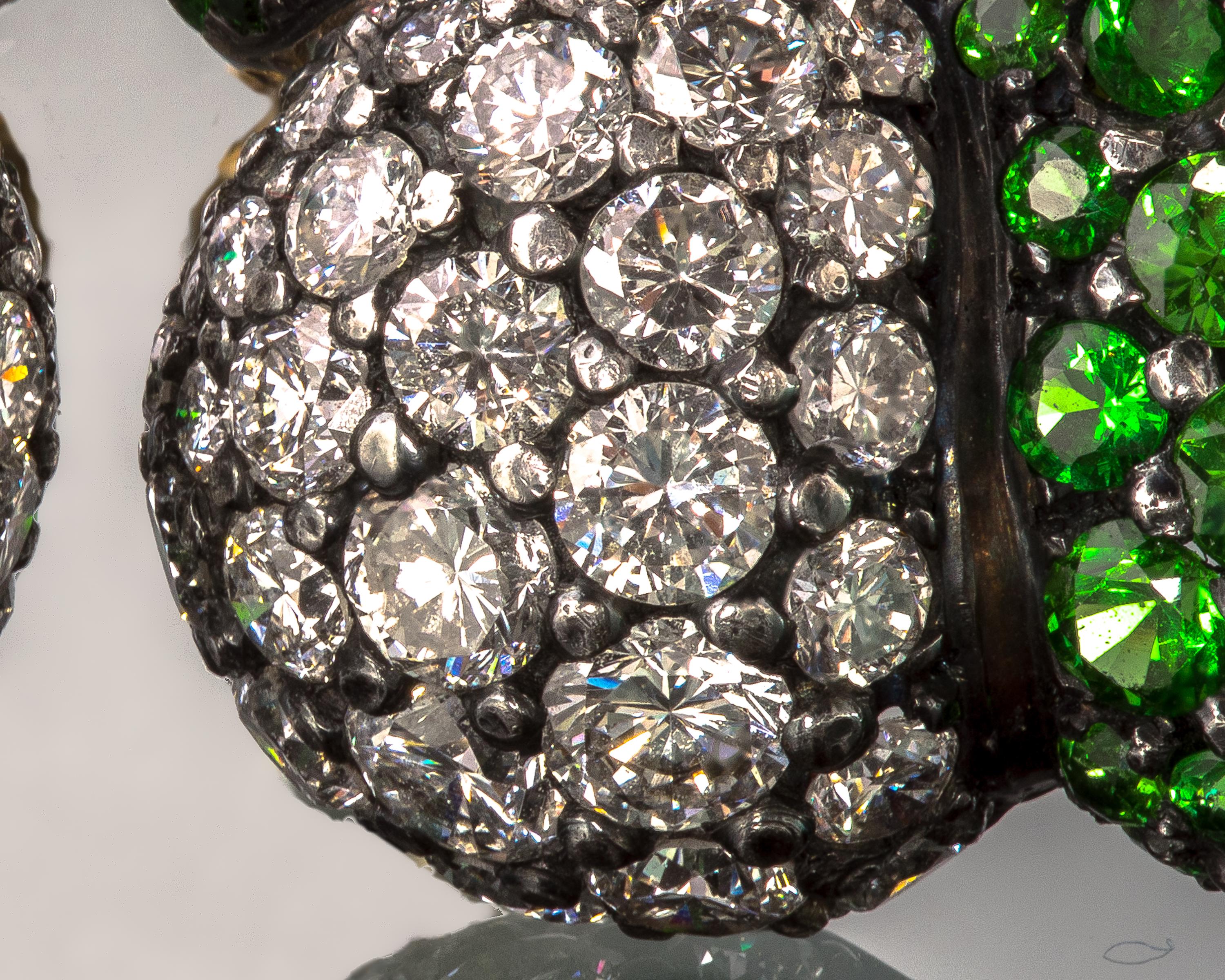Boucles d'oreilles en tsavorite et diamant en vente 3