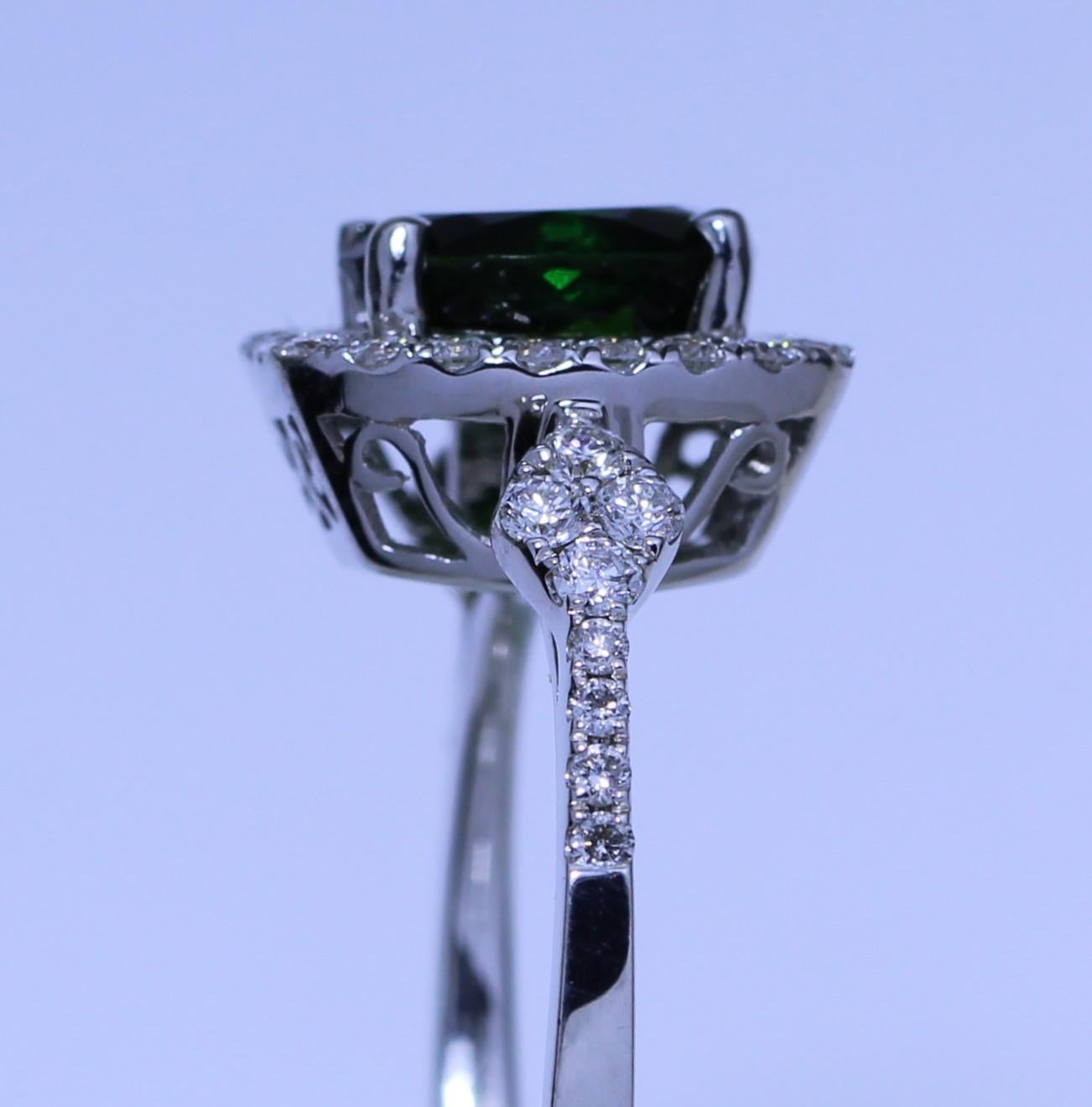 Oval Cut Tsavorite and Diamond Ring For Sale