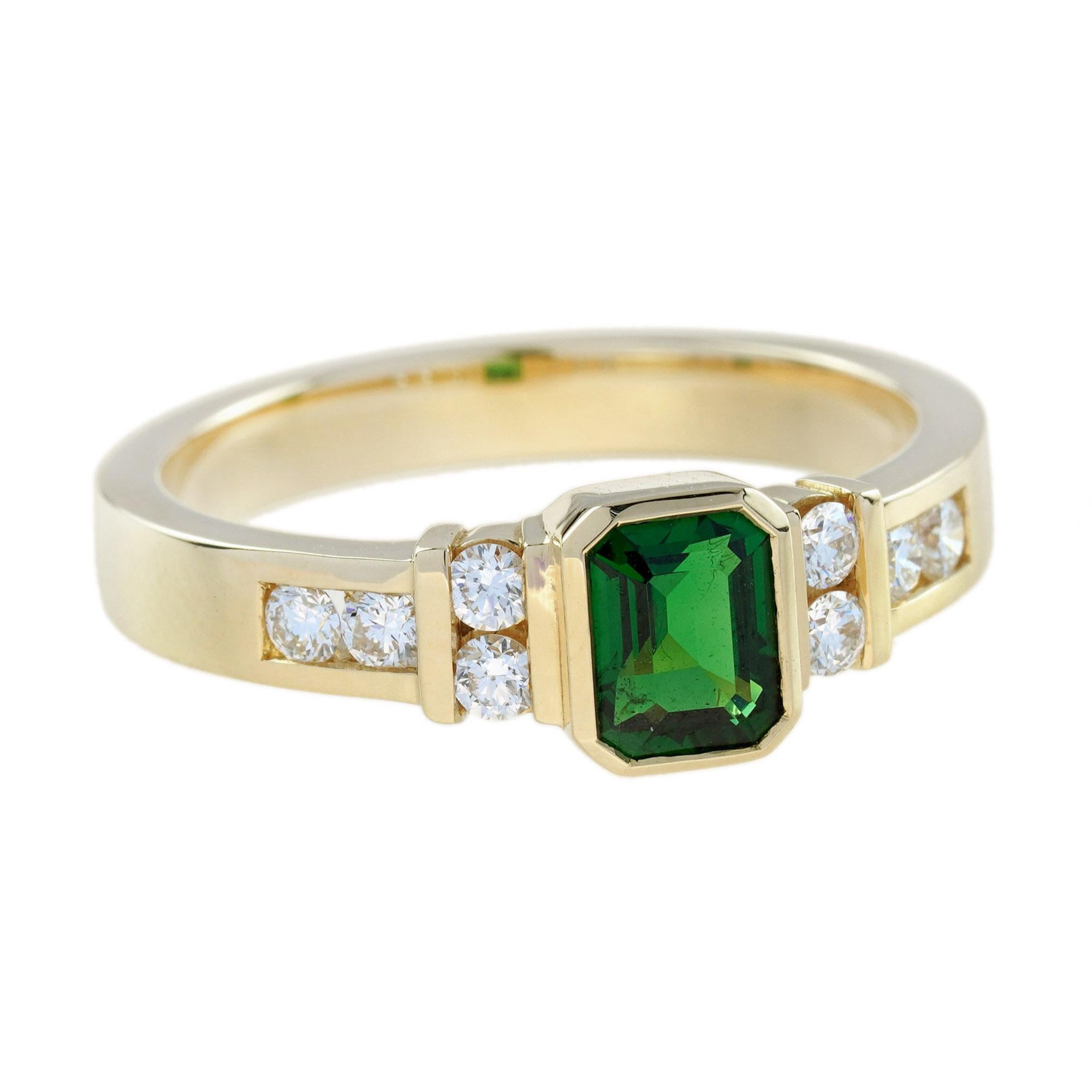 Art Deco Tsavorite and Diamond Solitaire Engagement Ring in 18K Yellow Gold For Sale