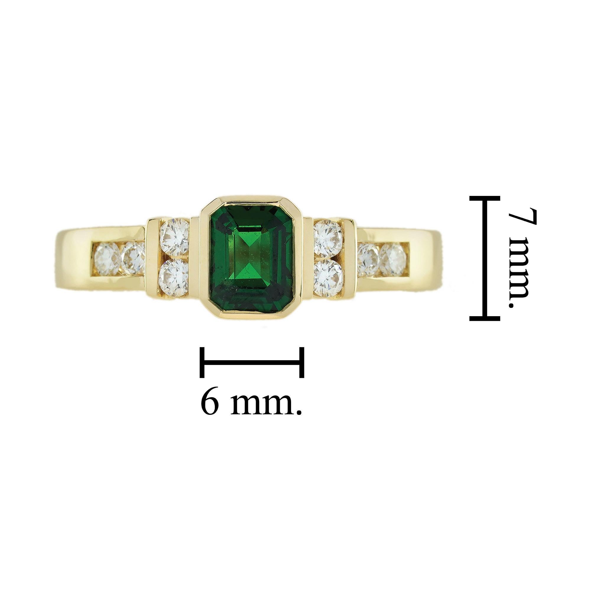 Tsavorite and Diamond Solitaire Engagement Ring in 18K Yellow Gold For Sale 1