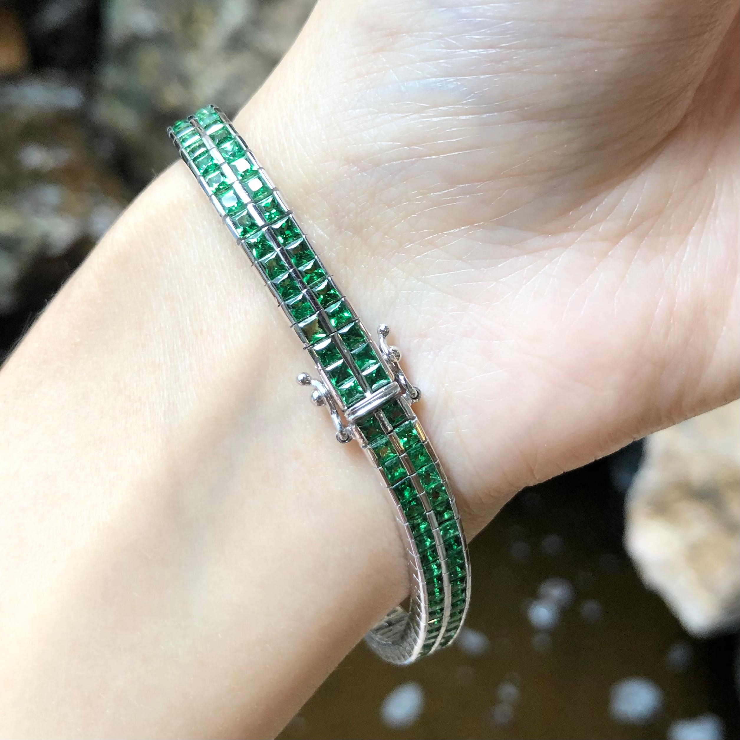 Conjunto de pulsera de tsavoritas en engastes de oro blanco de 18 quilates en venta 1