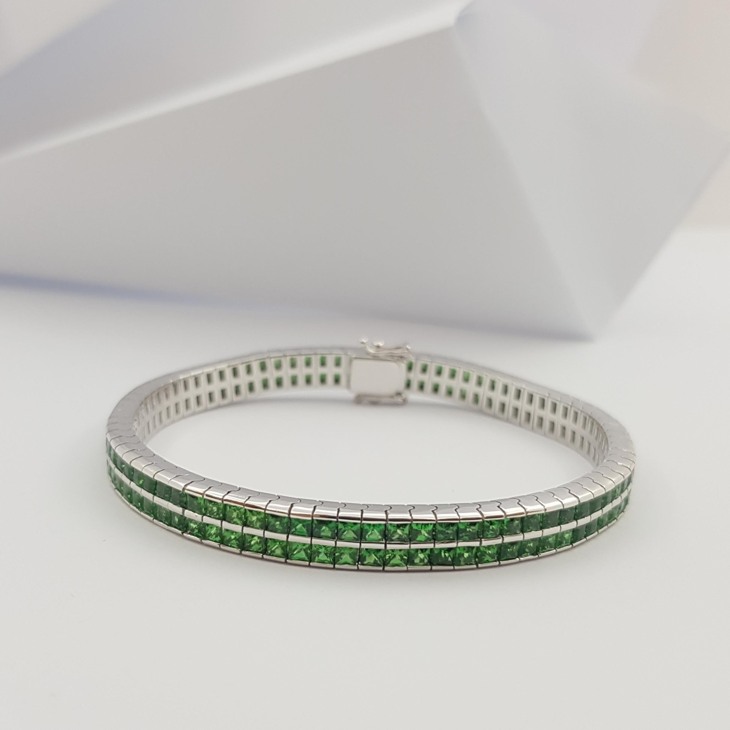 Conjunto de pulsera de tsavoritas en engastes de oro blanco de 18 quilates en venta 3