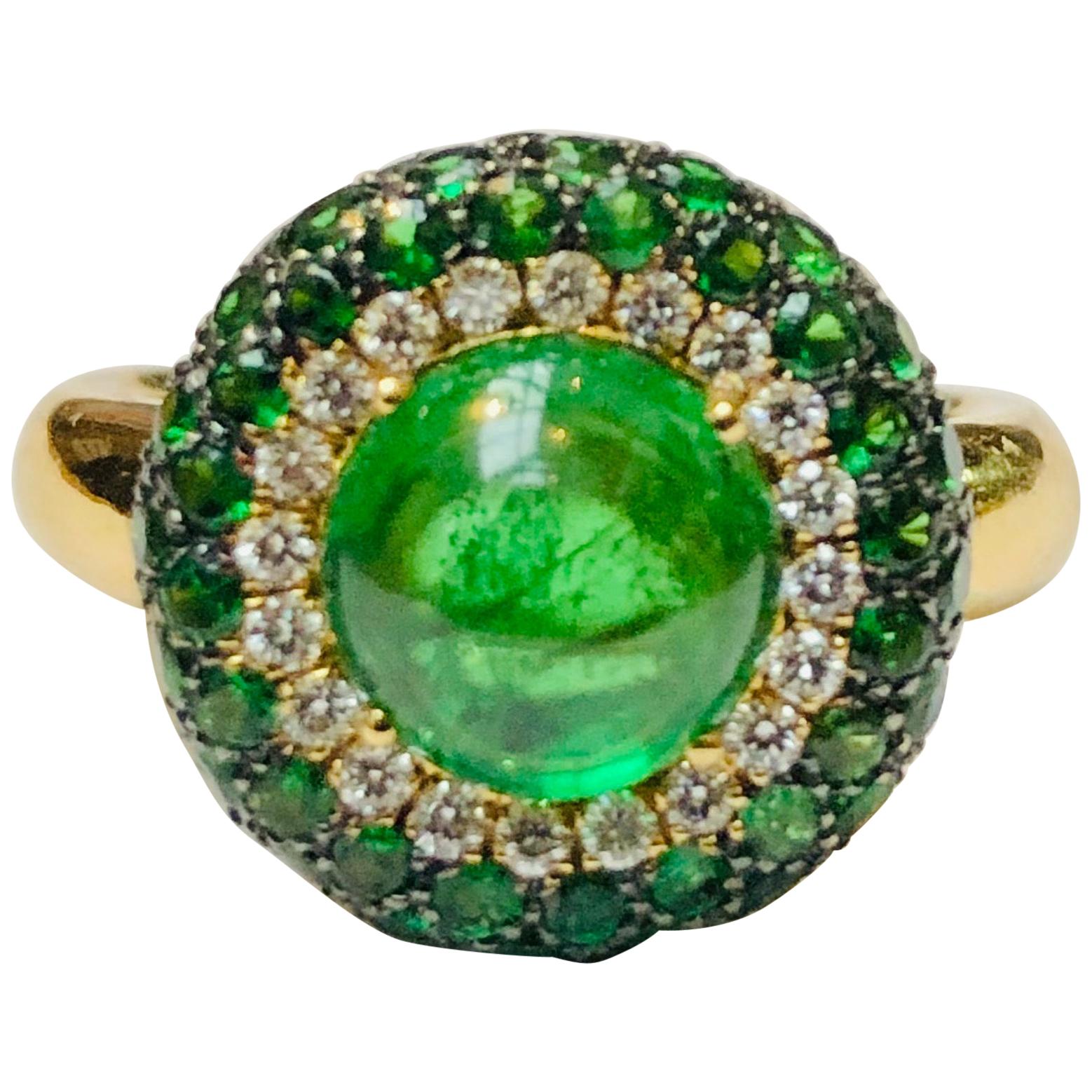 Tsavorite Cabochon Cocktail Ring, 18 Carat Yellow Gold, Made in Italy For Sale