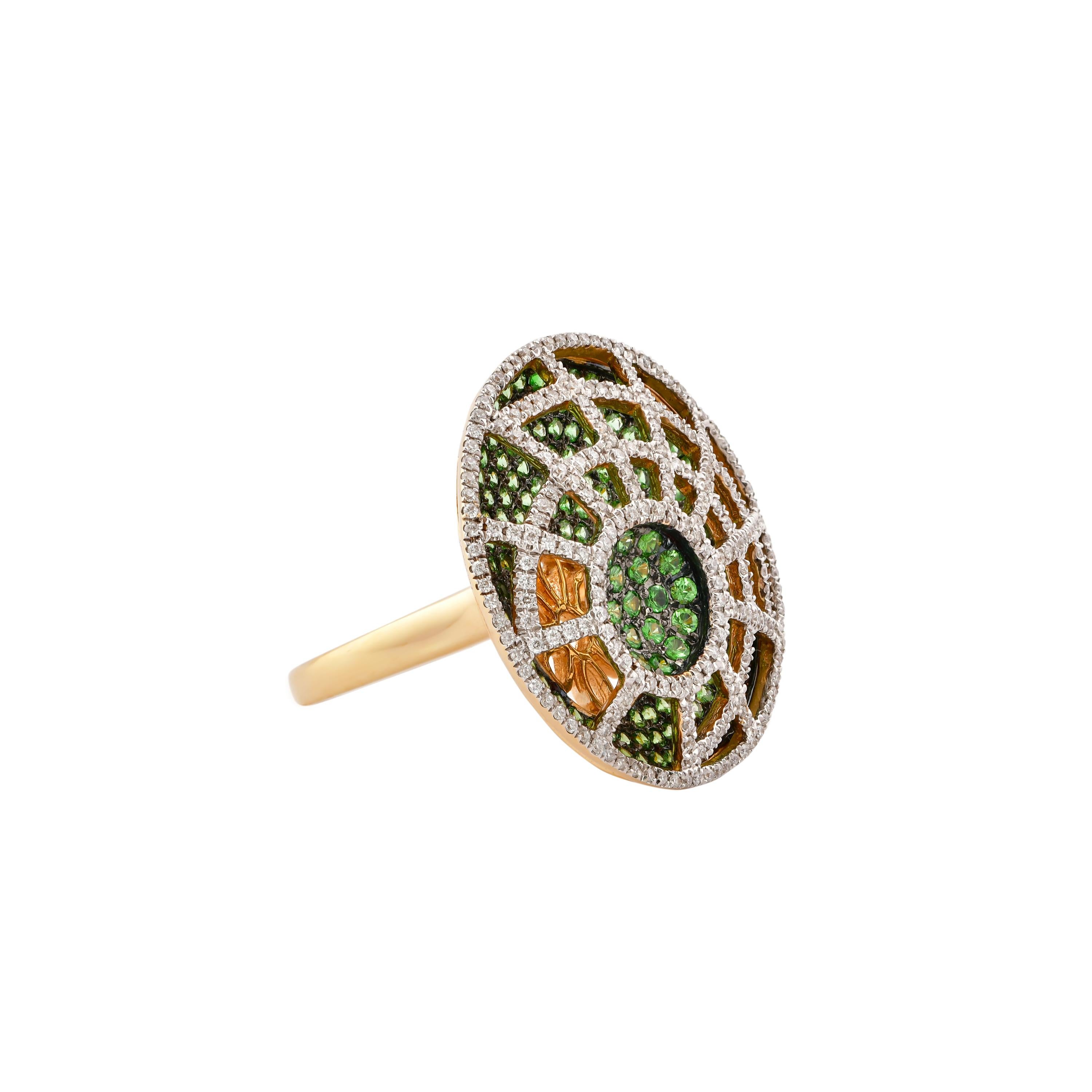 Round Cut Tsavorite Cocktail Ring with Diamond in 14 Karat Yellow Gold For Sale