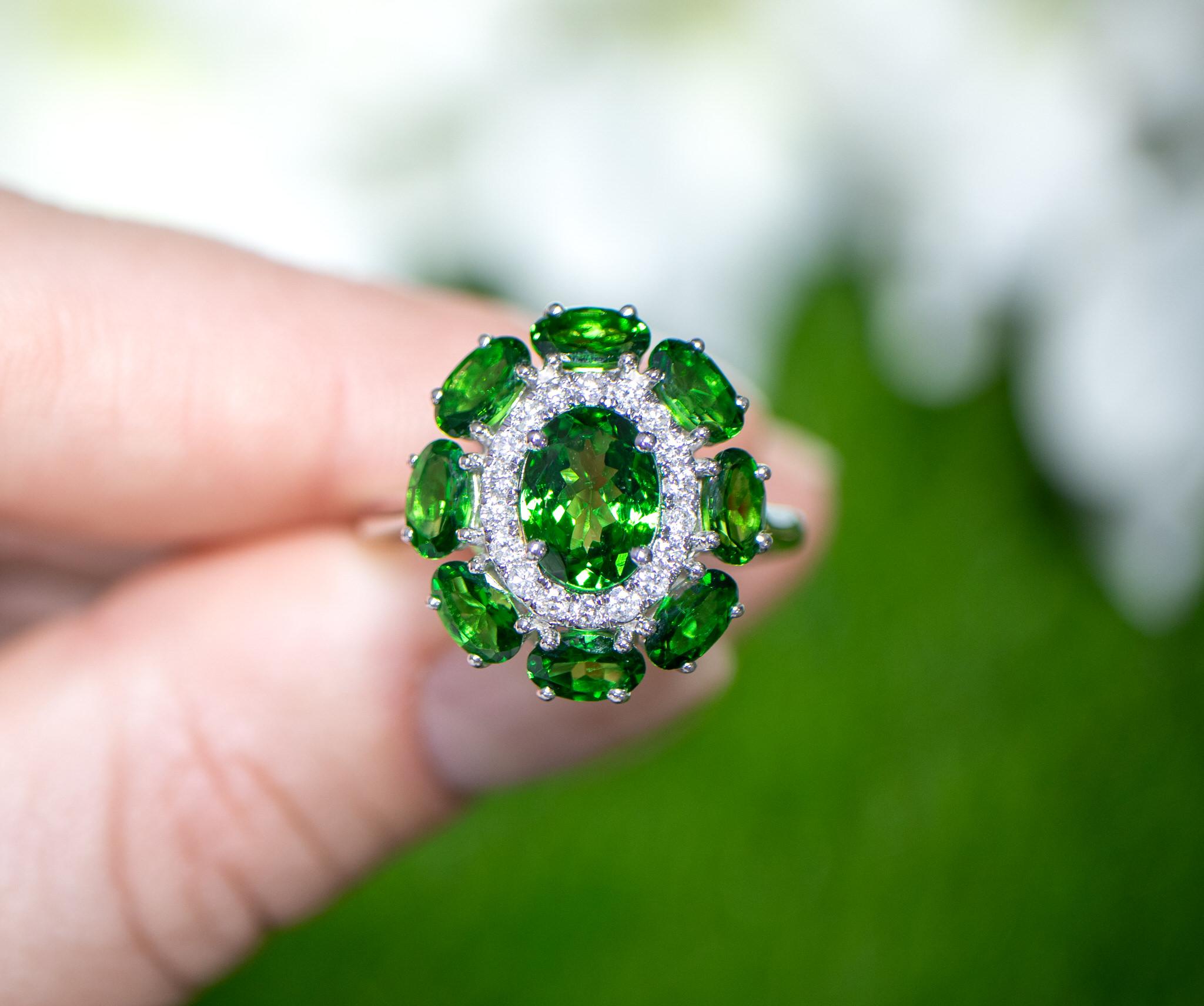 Contemporary Tsavorite Cocktail Ring With Diamonds 3.56 Carats 18K White Gold For Sale