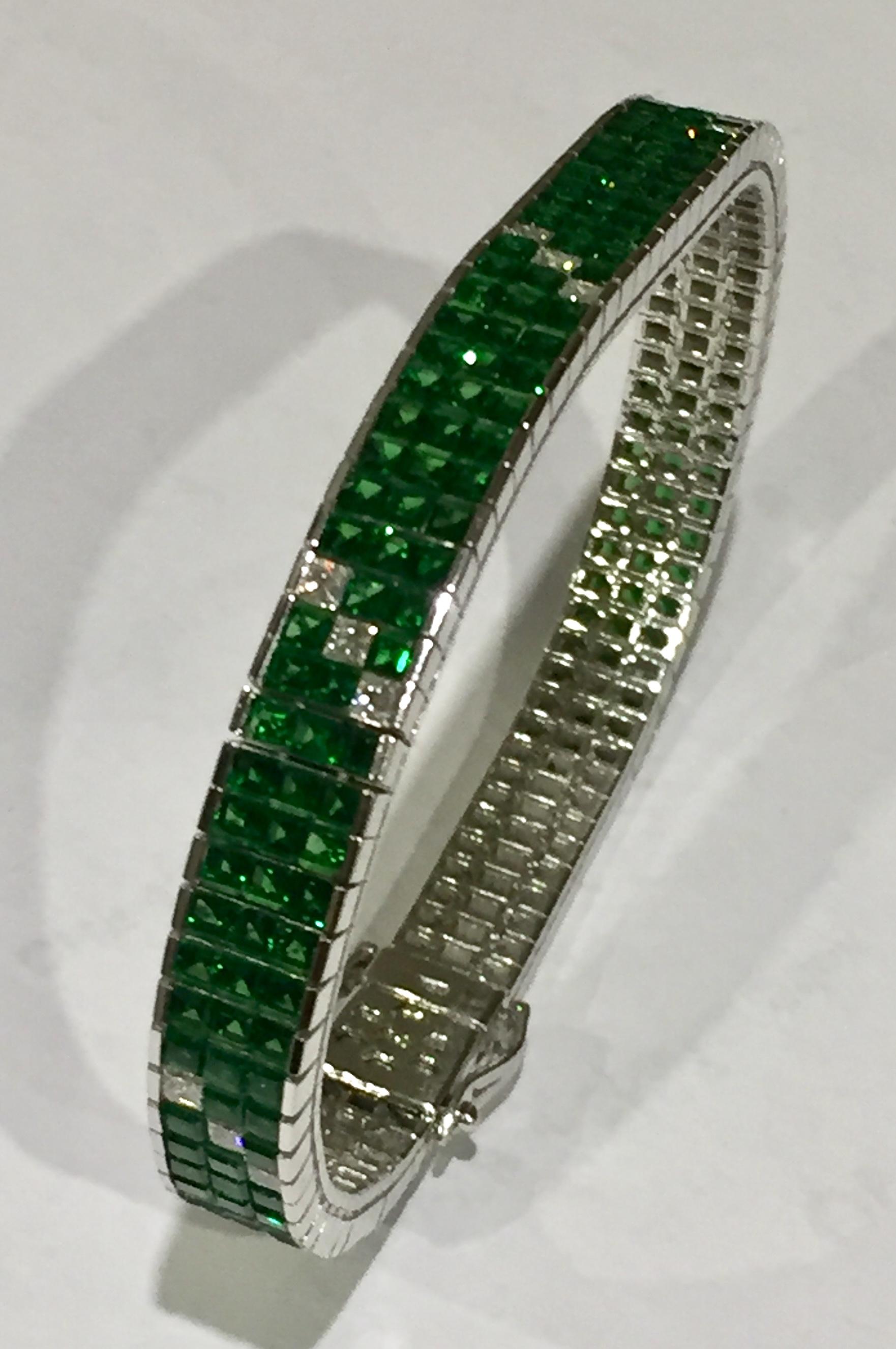 Tsavorite-Diamond Bracelet In New Condition In Zurich, Zollstrasse