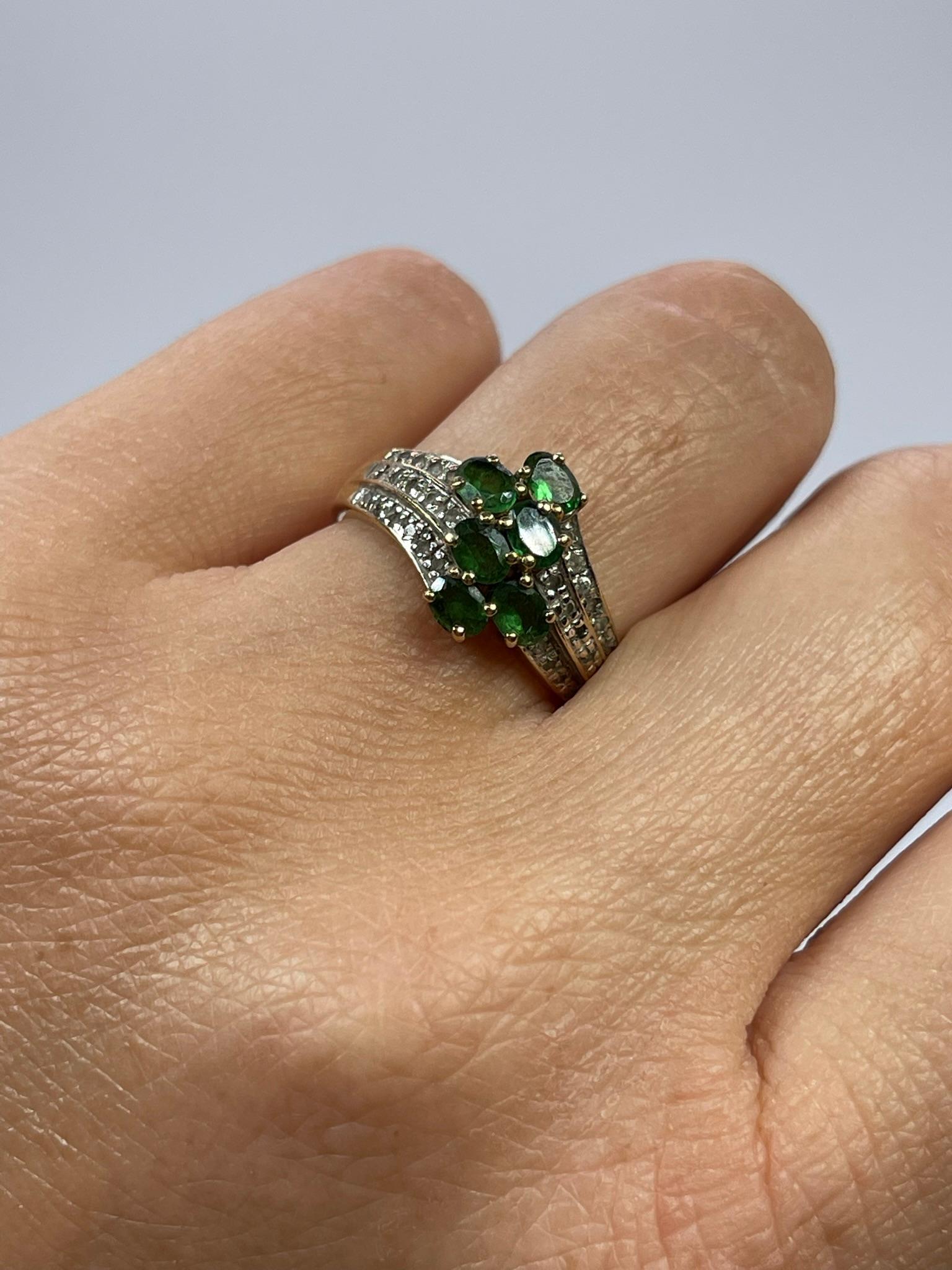 Tsavorit & Diamant Cocktail-Ring 10kt Gelbgold Natürliche Edelsteine Ring im Angebot 1