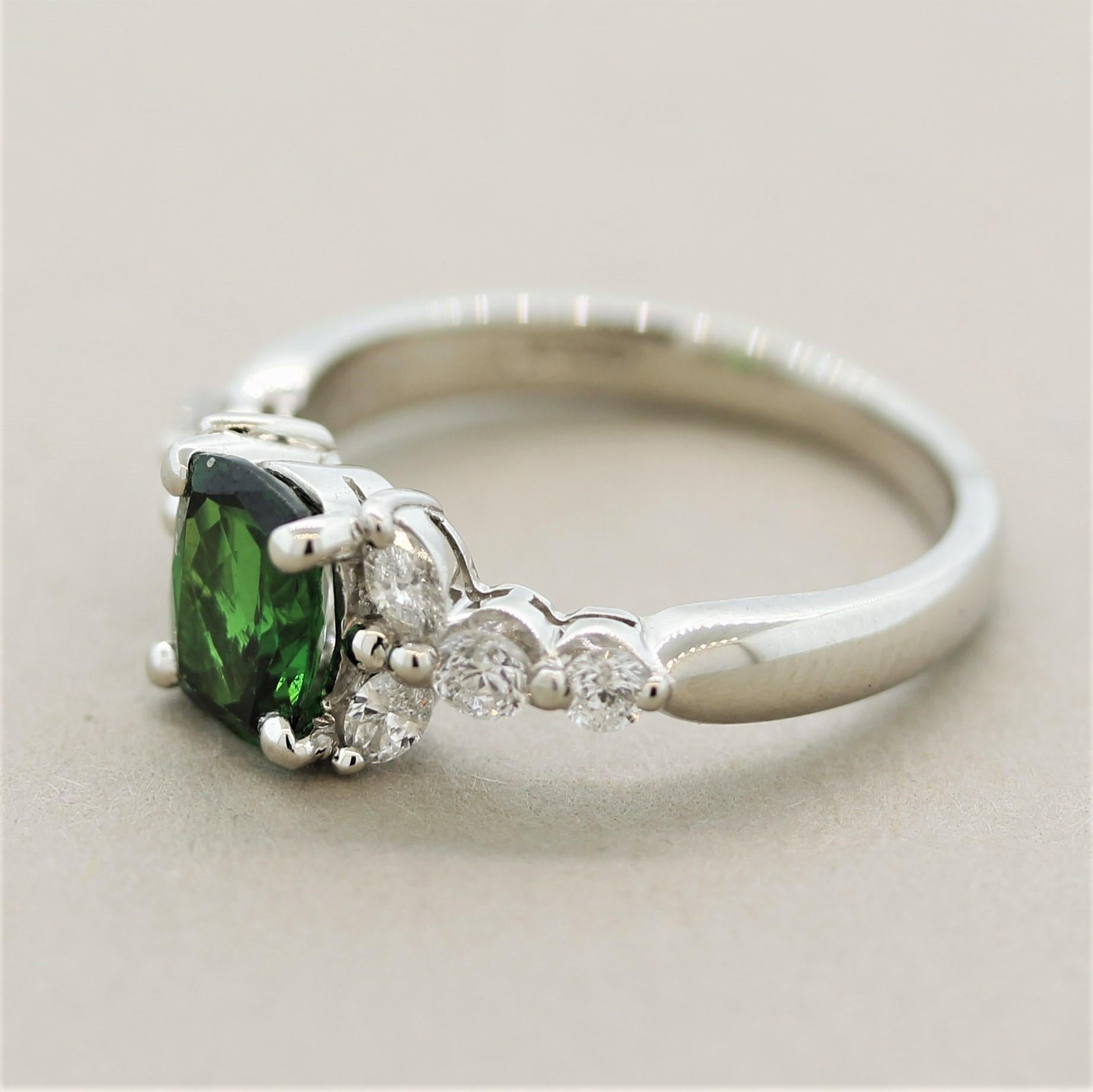 Tsavorite Diamond Platinum Ring In New Condition For Sale In Beverly Hills, CA