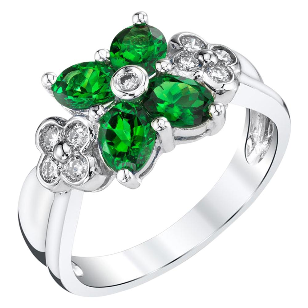 Tsavorite Garnet 4-Leaf Clover Ring with Diamonds 18k White Gold