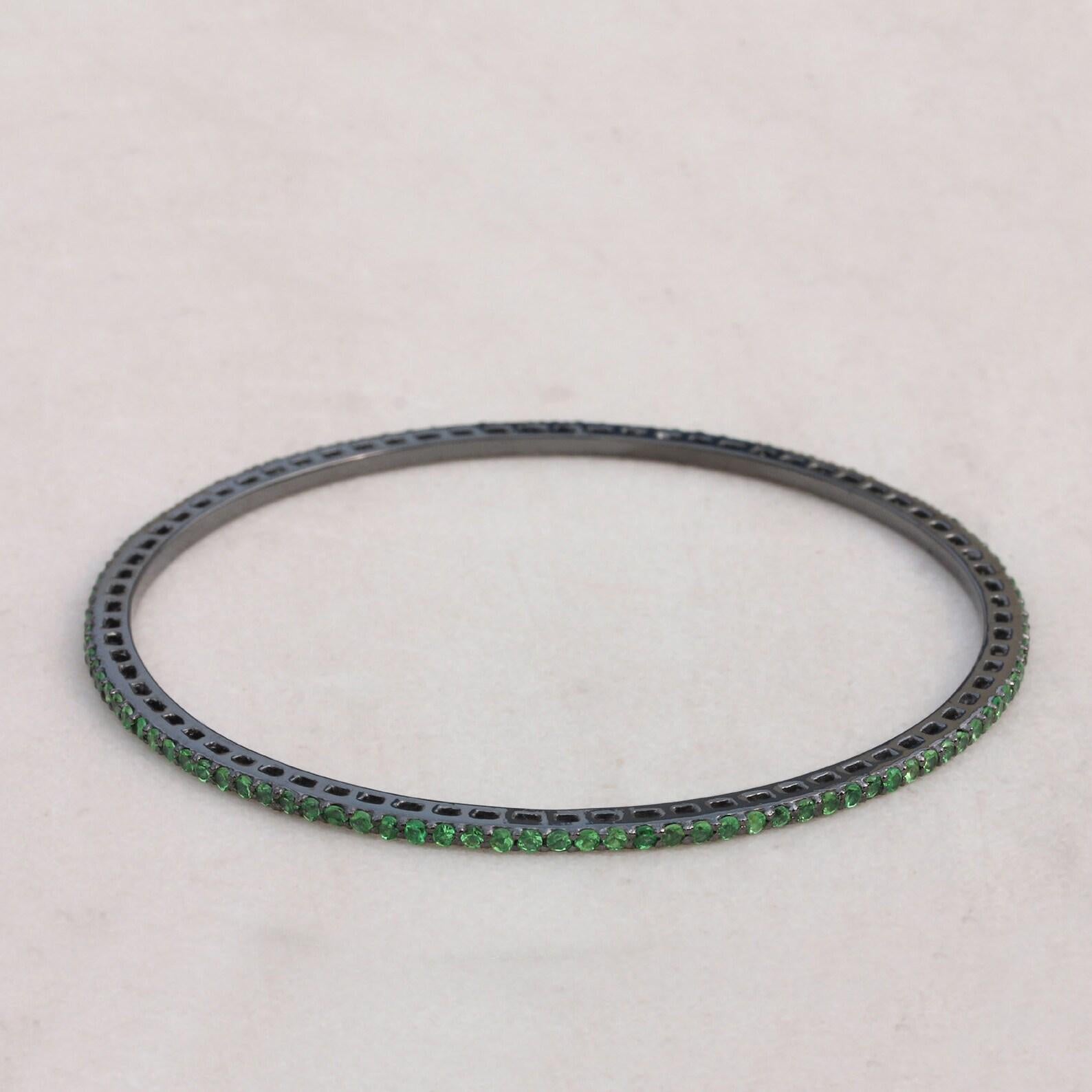 Granato di tsavorite in argento 925 Bangle fatto a mano In condizioni Nuovo in vendita a Chicago, IL