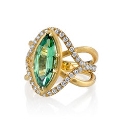 Tsavorite Garnet and Diamond Cocktail Ring in Yellow Gold, 2.95 Carats