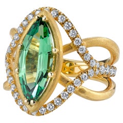 Tsavorite Garnet and Diamond Cocktail Ring in Yellow Gold, 2.95 Carats