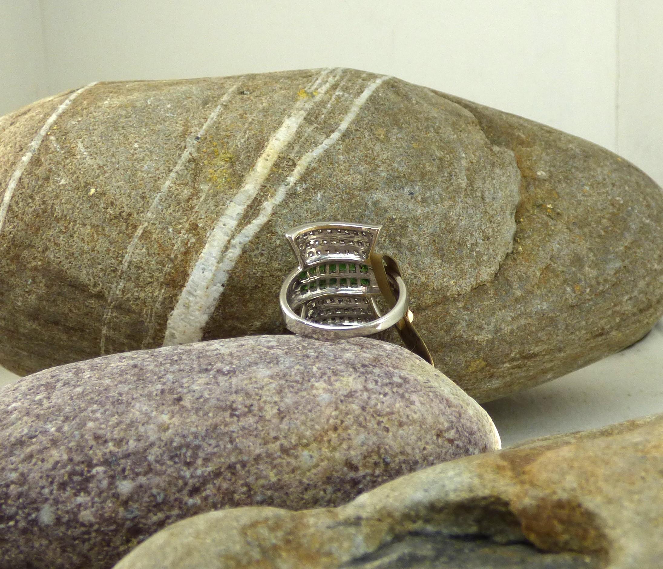 Tsavorit Granat und Diamant  Ring aus 18 Karat Gold Damen im Angebot