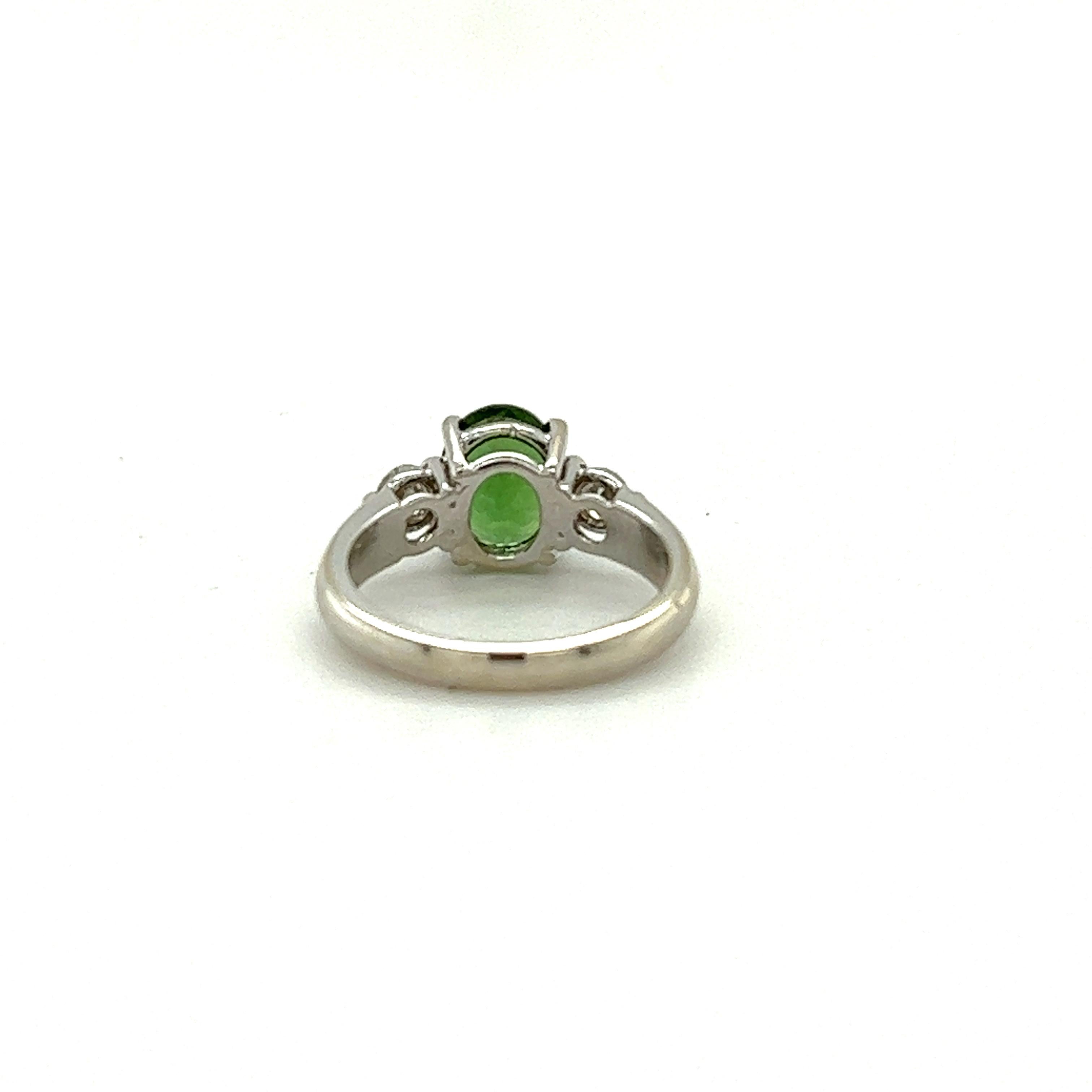 Tsavorite Garnet & Diamond 3 Stone Engagement Ring in 14k White Gold In Good Condition In Atlanta, GA