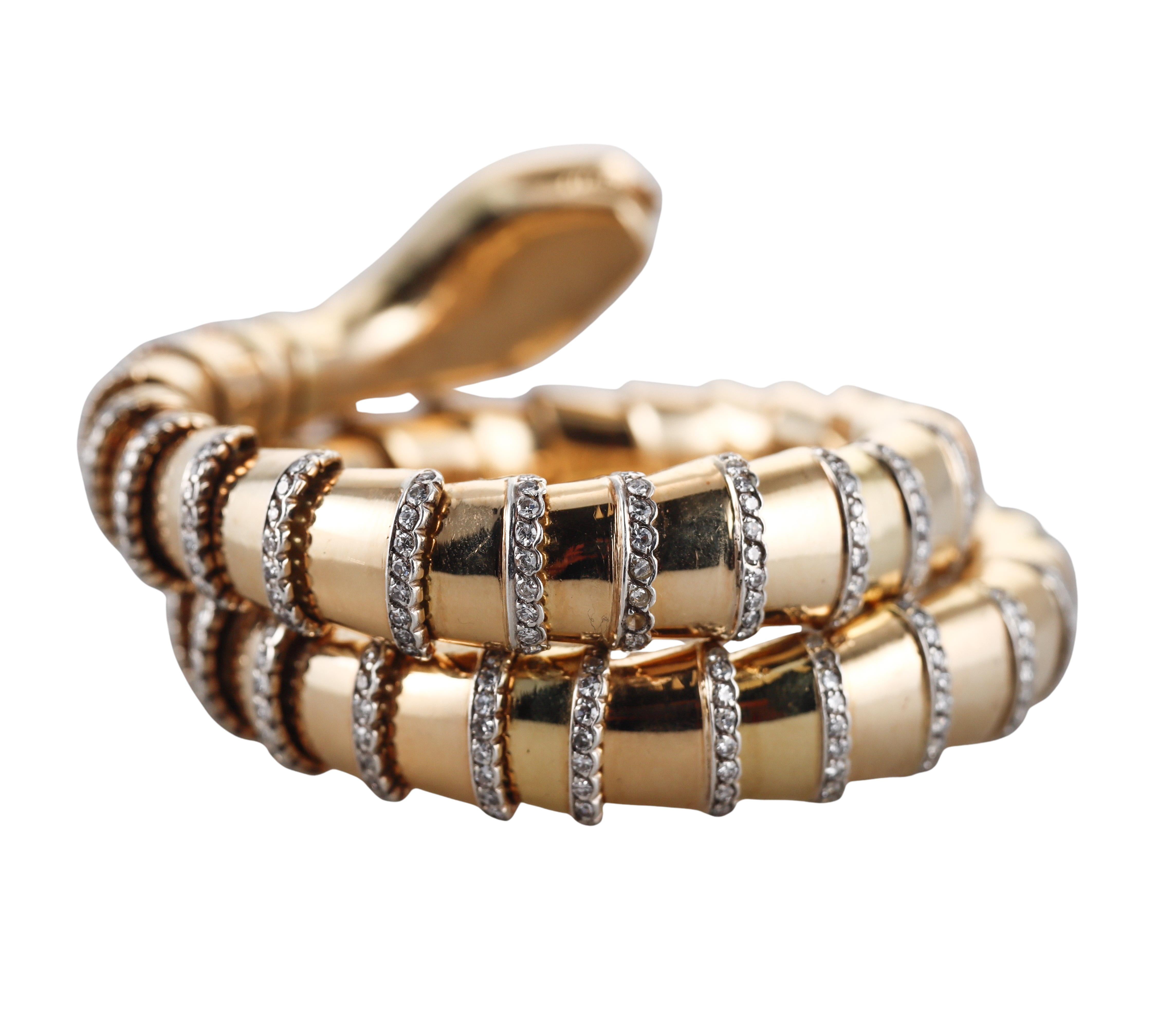 Tsavorit Granat Diamant Gelbgold Schlangen-Wickelarmband (Rundschliff) im Angebot