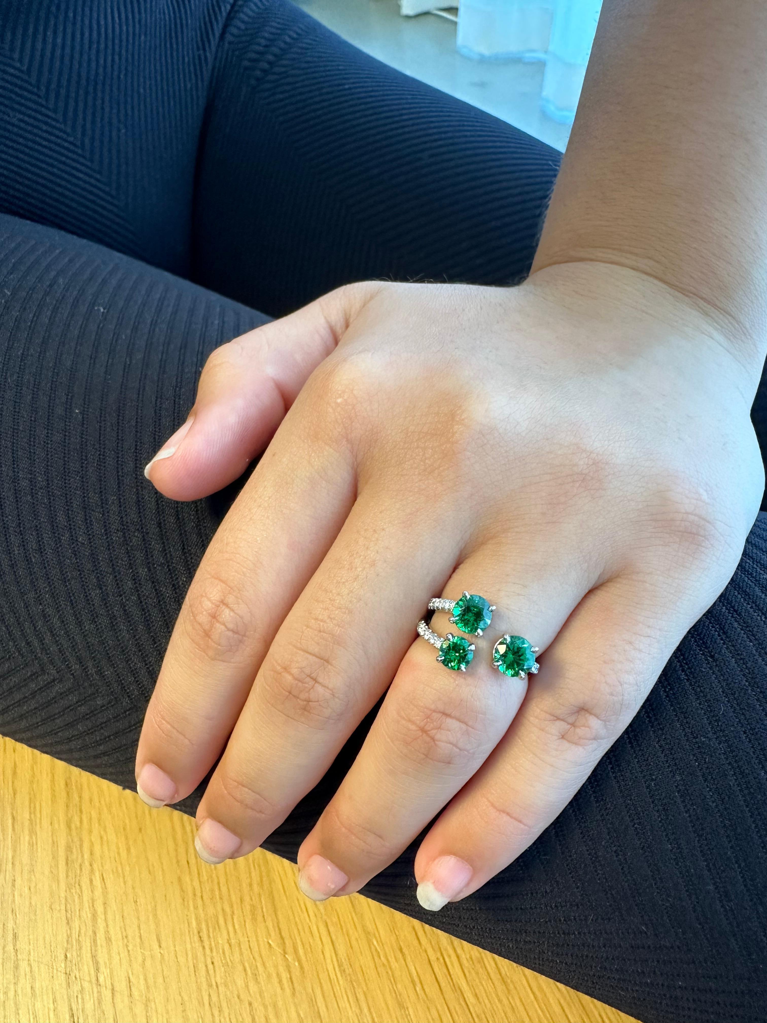 Tsavorite Garnet Ring 2.12 Carat Rounds In New Condition For Sale In Beverly Hills, CA