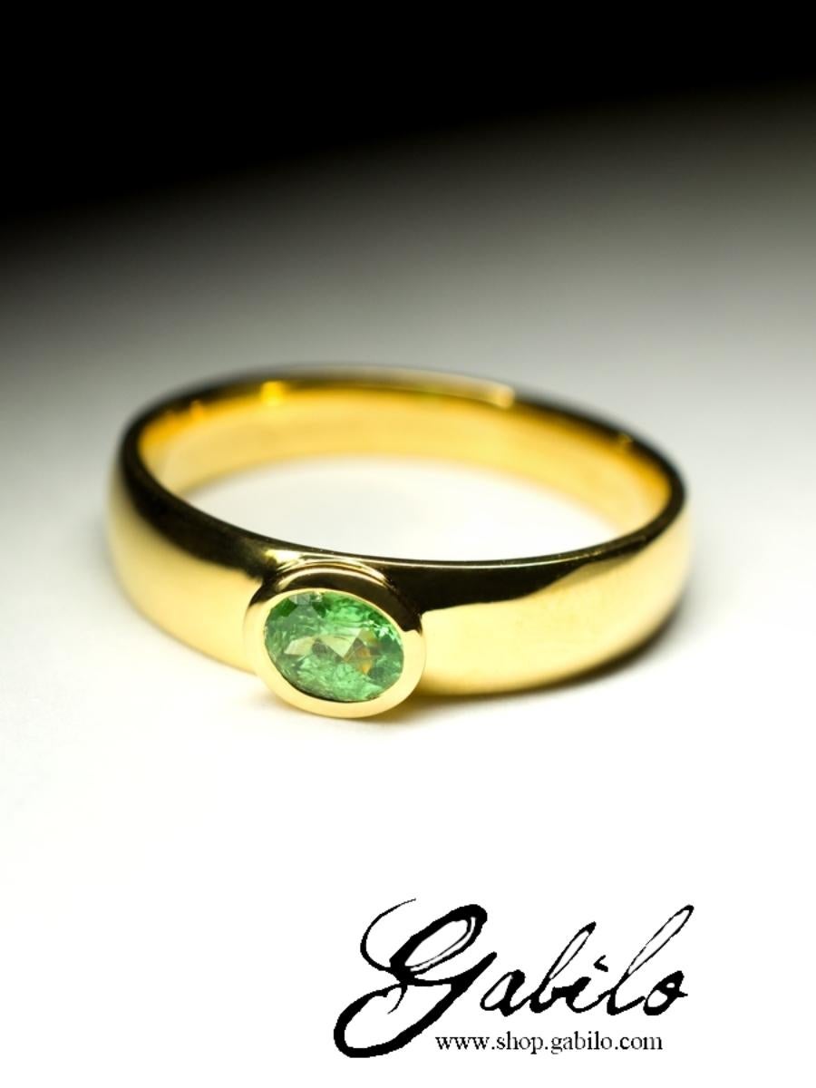 Tsavorite Gold Ring Jewelry Bright Deep Green Garnet LGBTQ Engagement Jewellery For Sale 3