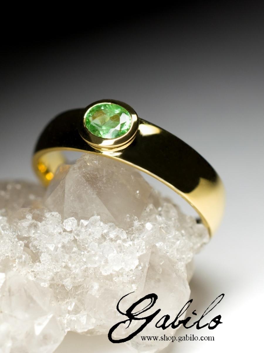 Tsavorite Gold Ring Jewelry Bright Deep Green Garnet LGBTQ Engagement Jewellery For Sale 4
