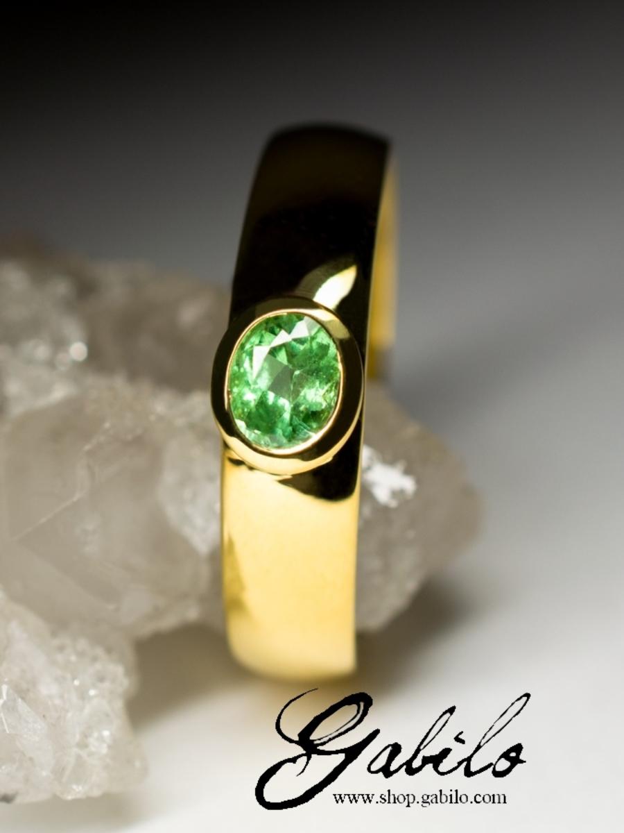Artisan Tsavorite Gold Ring Jewelry Bright Deep Green Garnet LGBTQ Engagement Jewellery For Sale