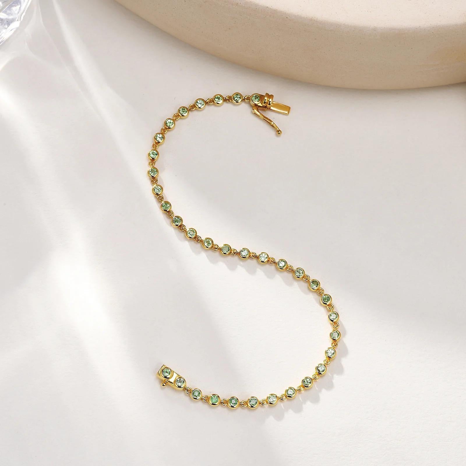 Moderno Nina Zhou Bracciale A Link con Tsavorite in vendita
