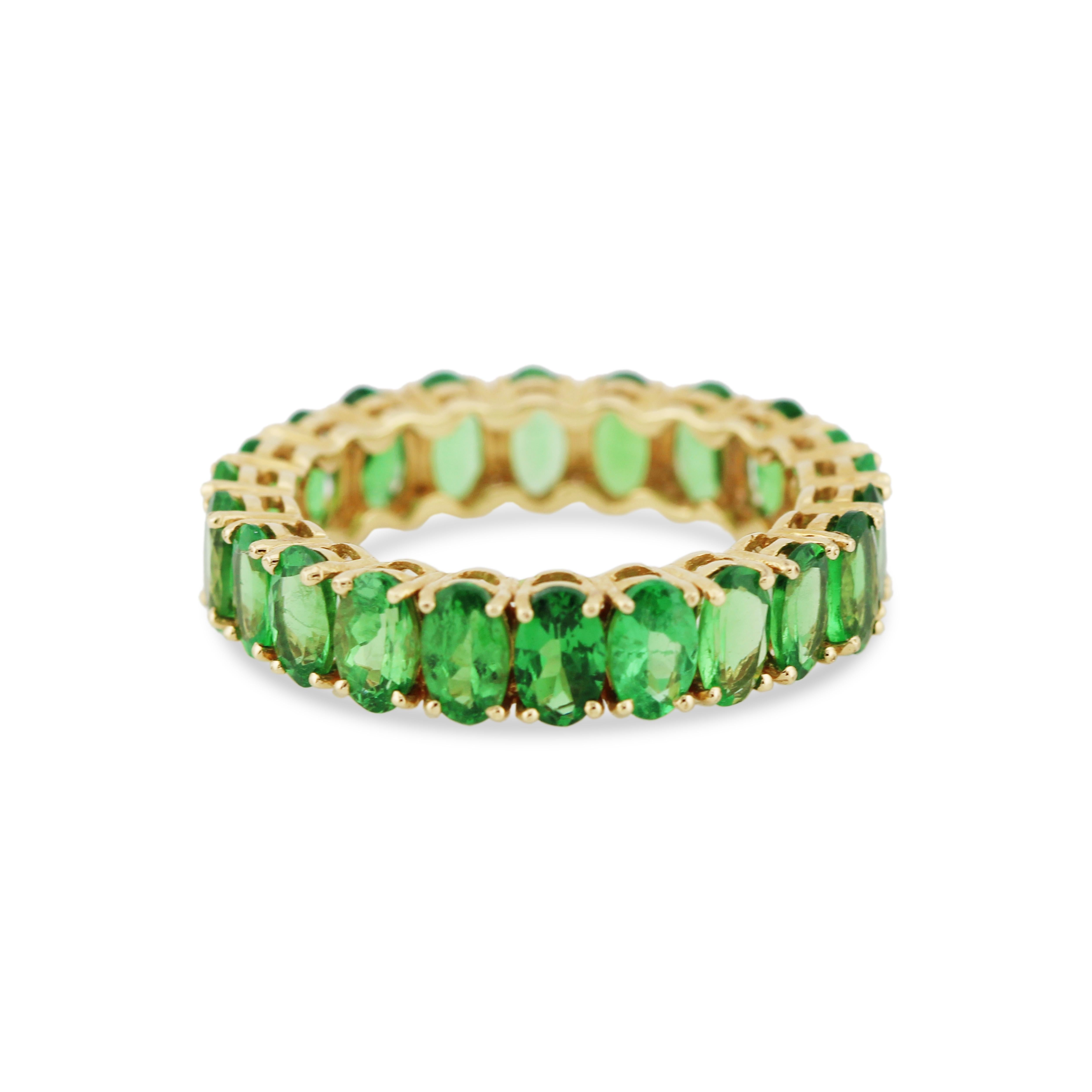 Tresor Beautiful Ring feature 4.90 carats of Tsavorite. The Ring are an ode to the luxurious yet classic beauty with sparkly gemstones and feminine hues. Their contemporary and modern design make them perfect and versatile to be worn at any