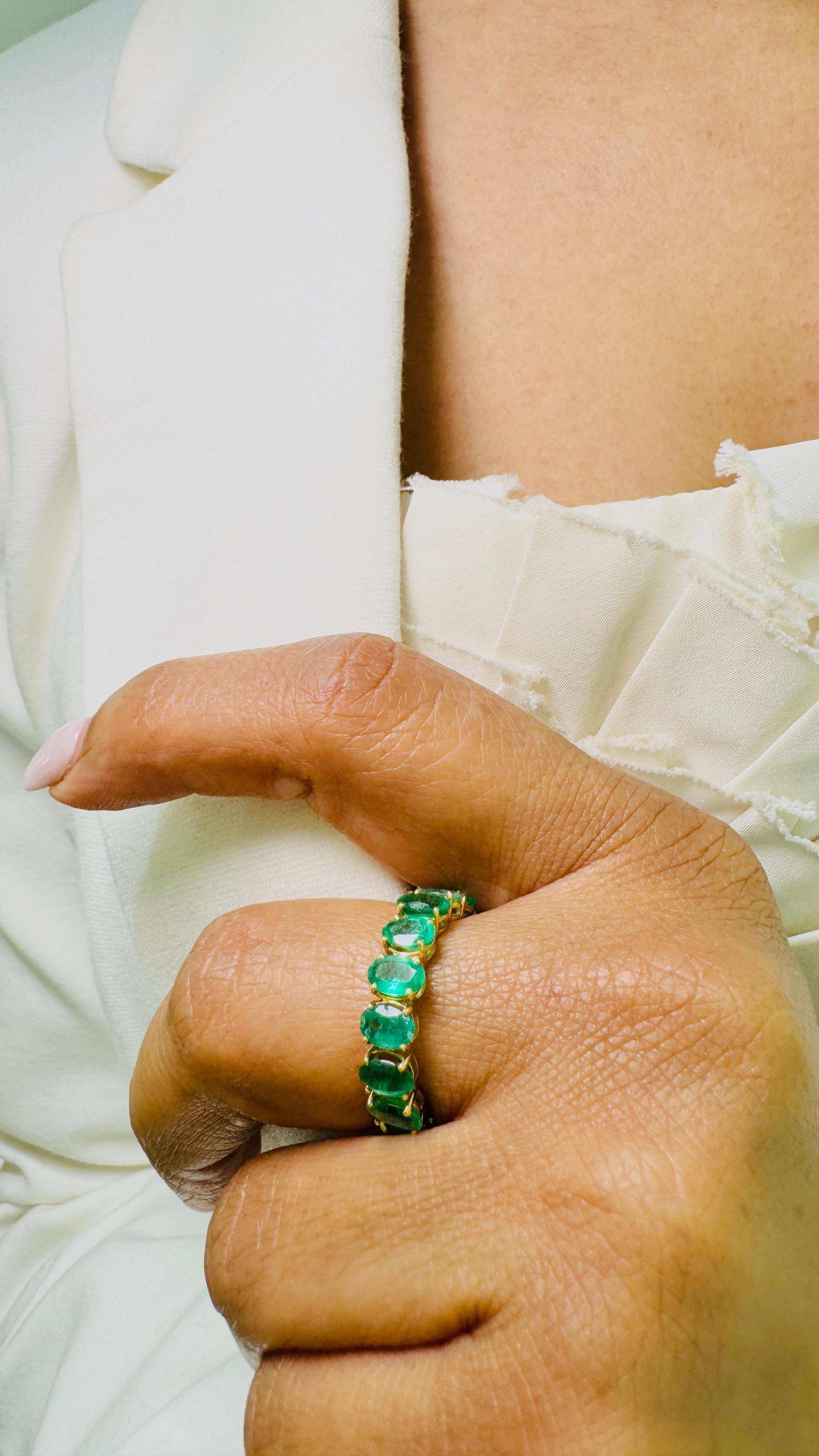 Oval Cut Tsavorite Oval Ring In 18K Yellow Gold For Sale