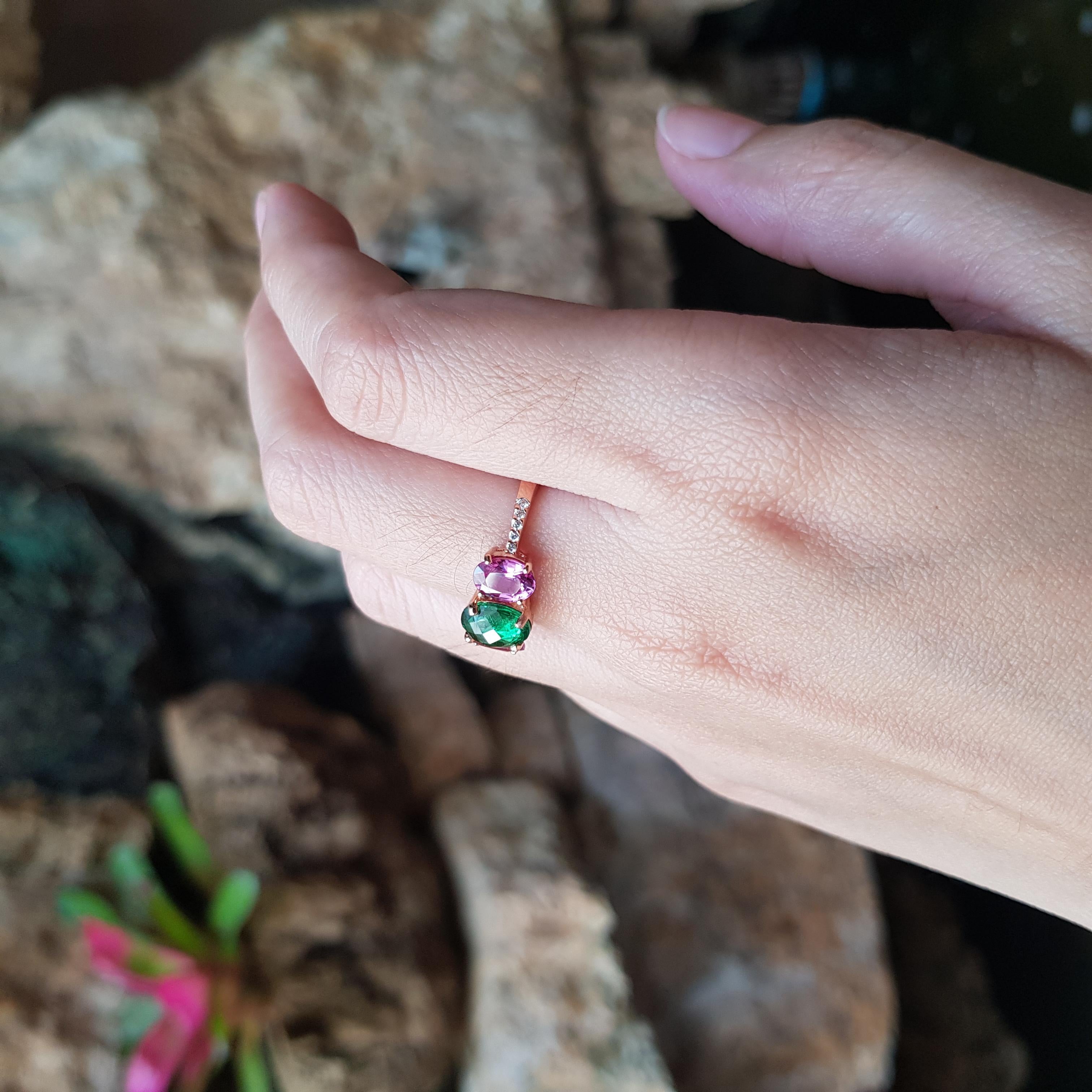 Contemporary Tsavorite, Pink Sapphire and Diamond Ring set in 18K Rose Gold Settings For Sale