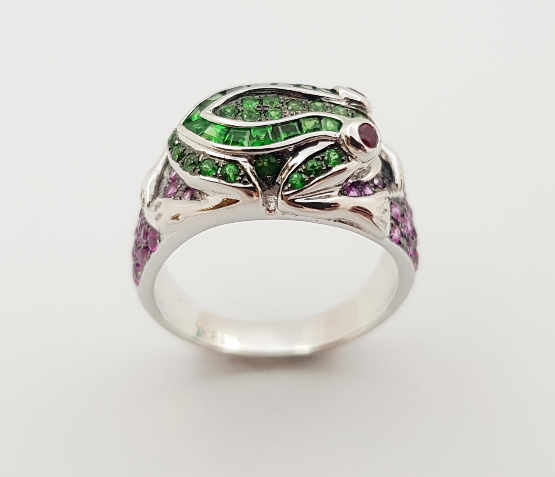 Tsavorite, Pink Sapphire and Ruby Frog Ring Set in 18 Karat White Gold Settings For Sale 2