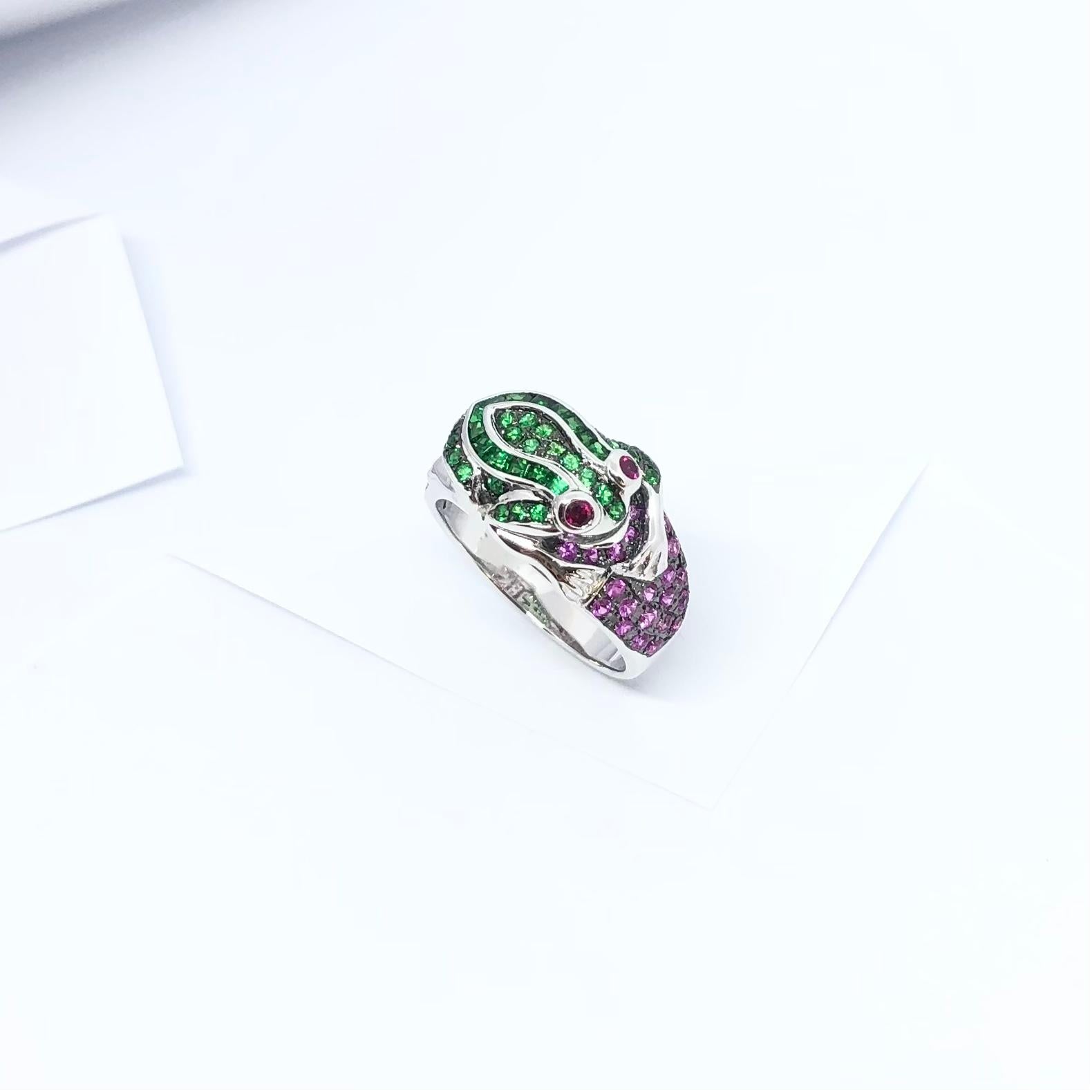 Tsavorite, Pink Sapphire and Ruby Frog Ring Set in 18 Karat White Gold Settings For Sale 4