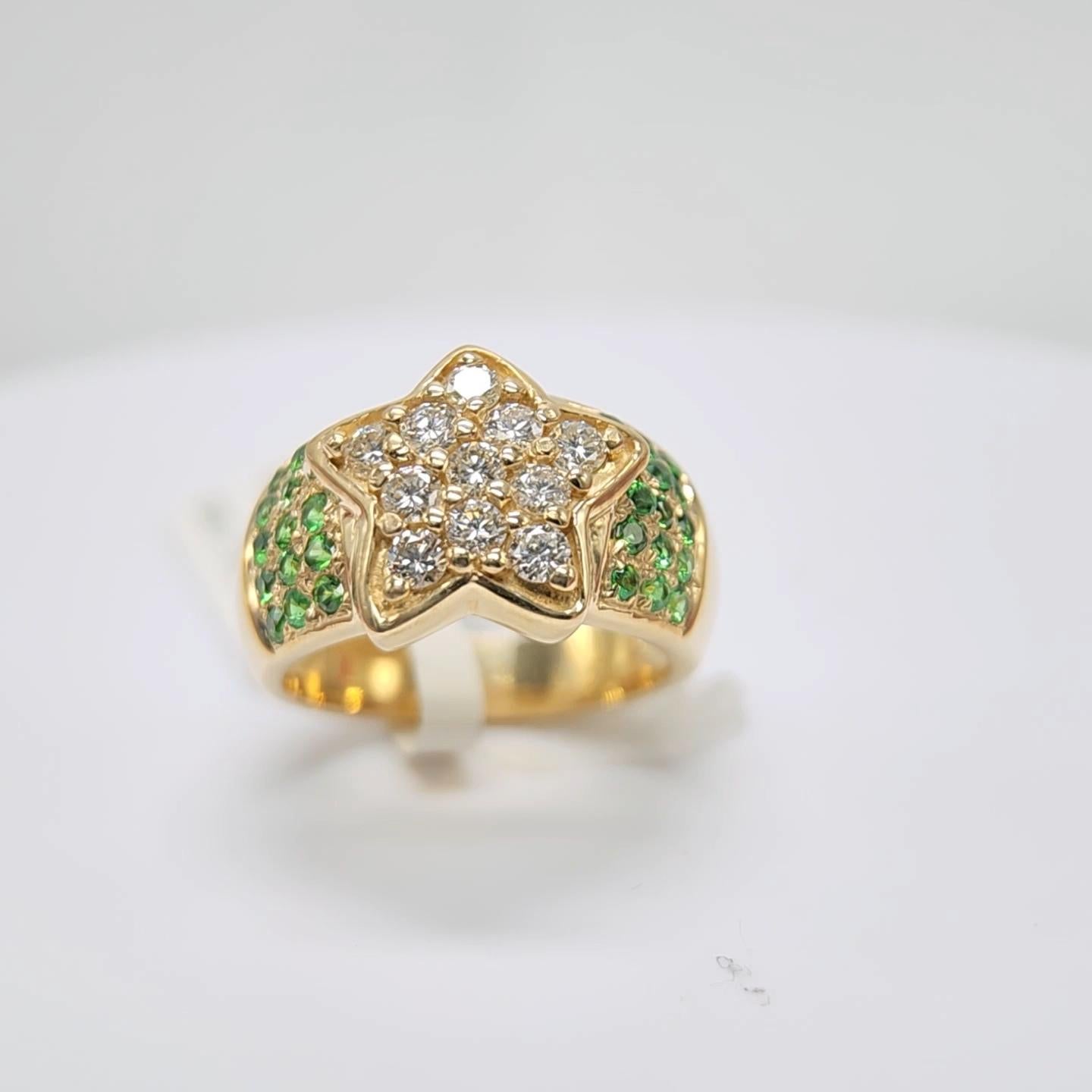 Tsavorite Ring 14 Karat Yellow Gold and Diamonds In New Condition For Sale In Brooklyn, NY