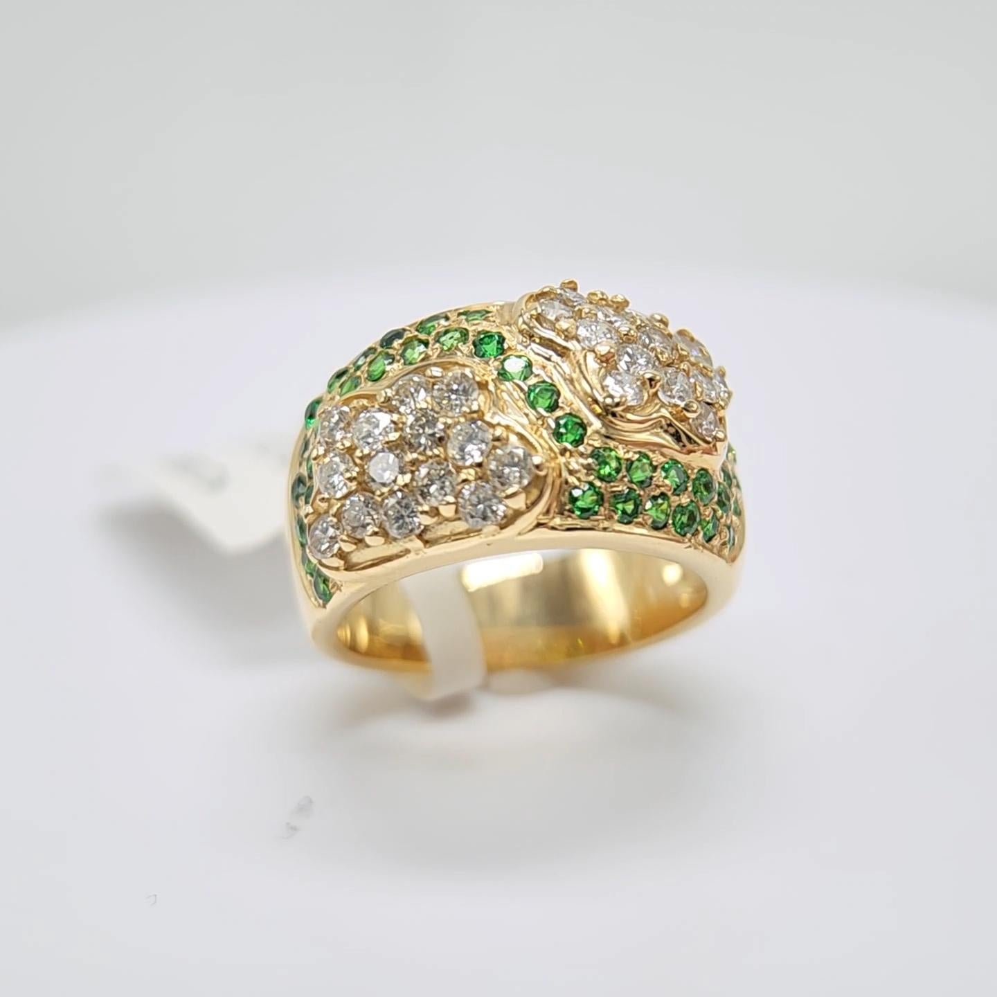 Tsavorit-Ring aus 14 Karat Gelbgold und Diamanten Damen im Angebot