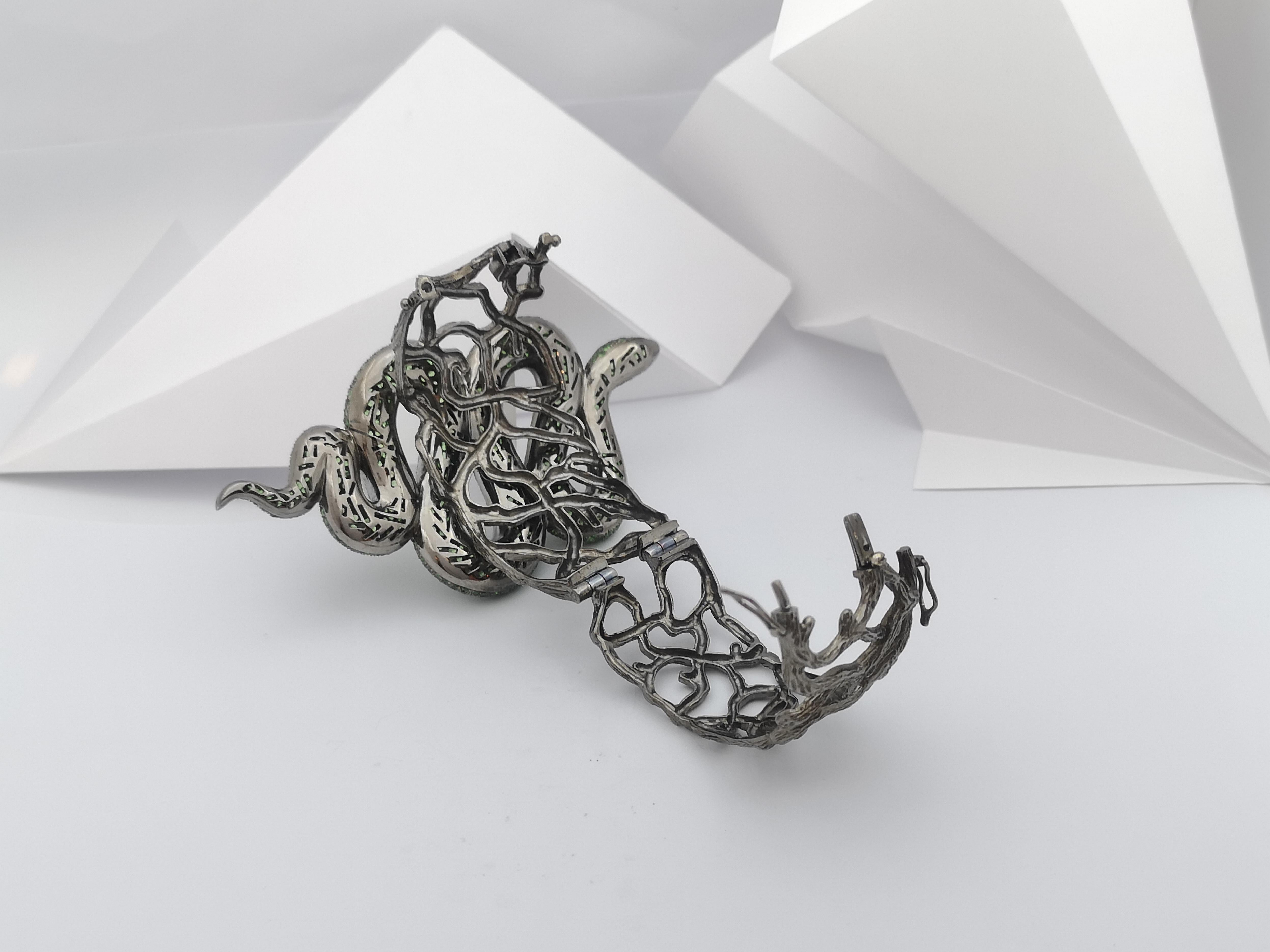 Tsavorite e rubino cabochon con bracciale a serpente in argento in vendita 5