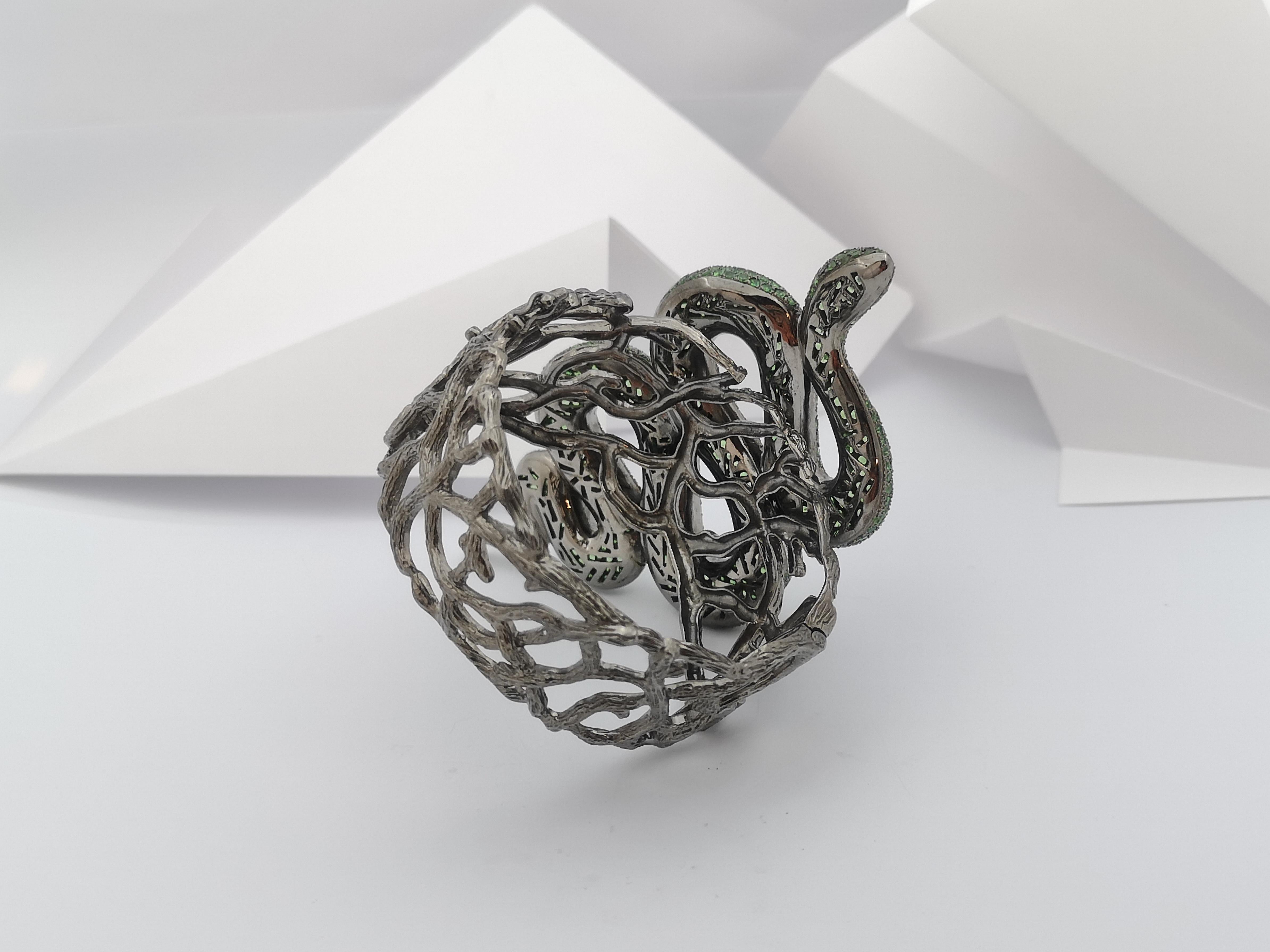 Tsavorite e rubino cabochon con bracciale a serpente in argento in vendita 6