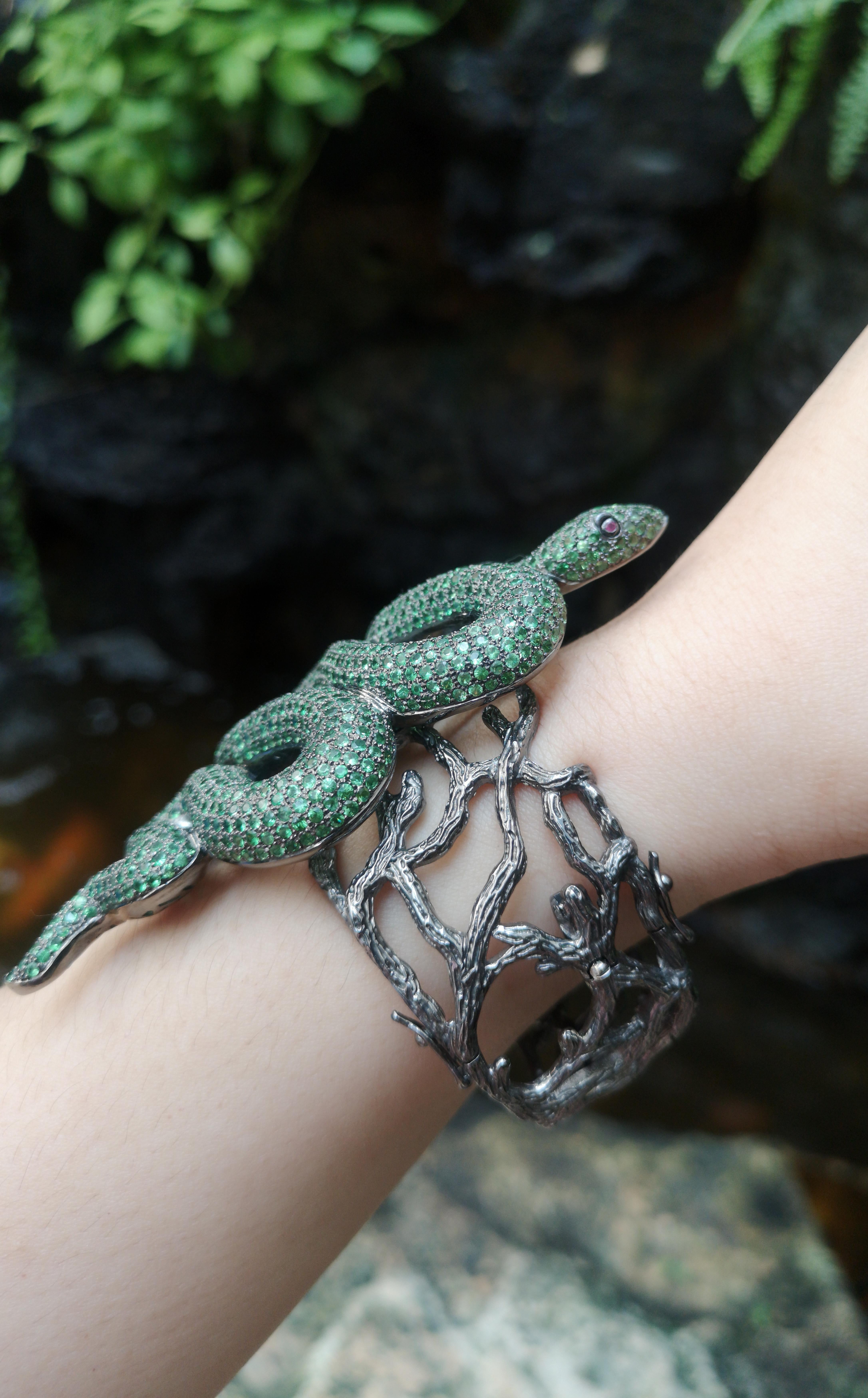 Tsavorite with Cabochon Ruby Snake Bangle set in Silver Settings For Sale 10