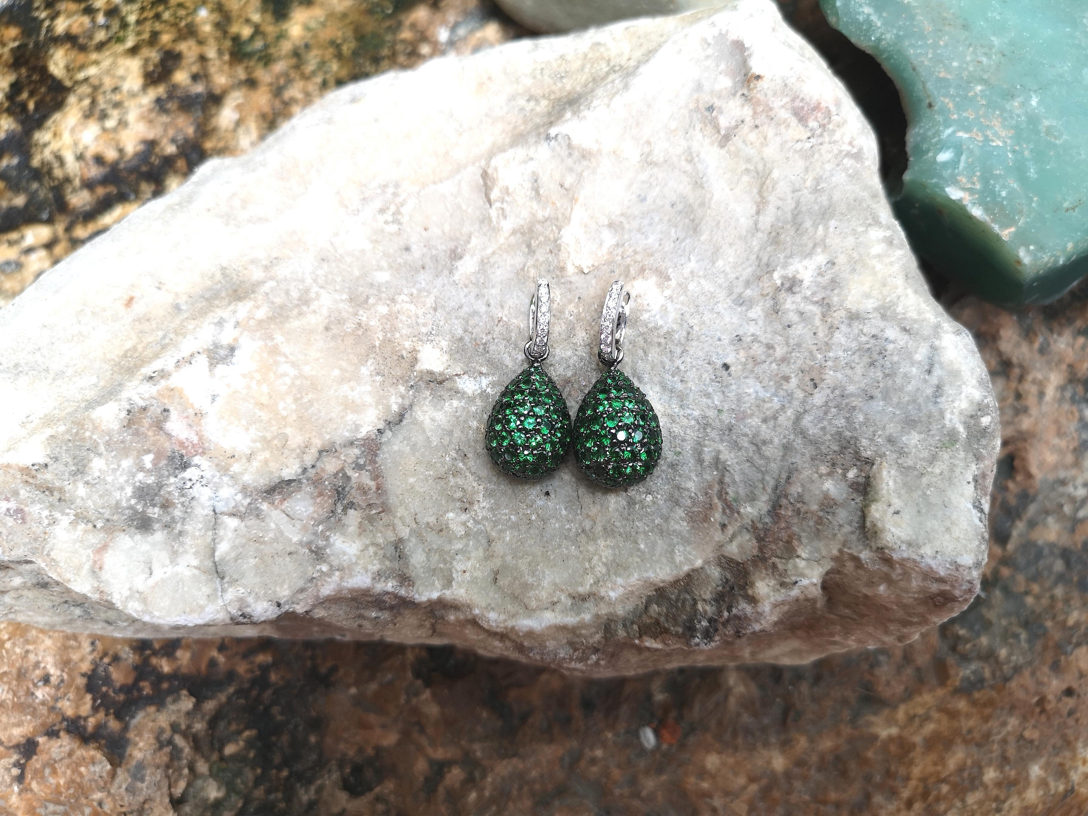 Tsavorite with Diamond Earrings Set in 18 Karat White Gold Settings In New Condition In Bangkok, TH