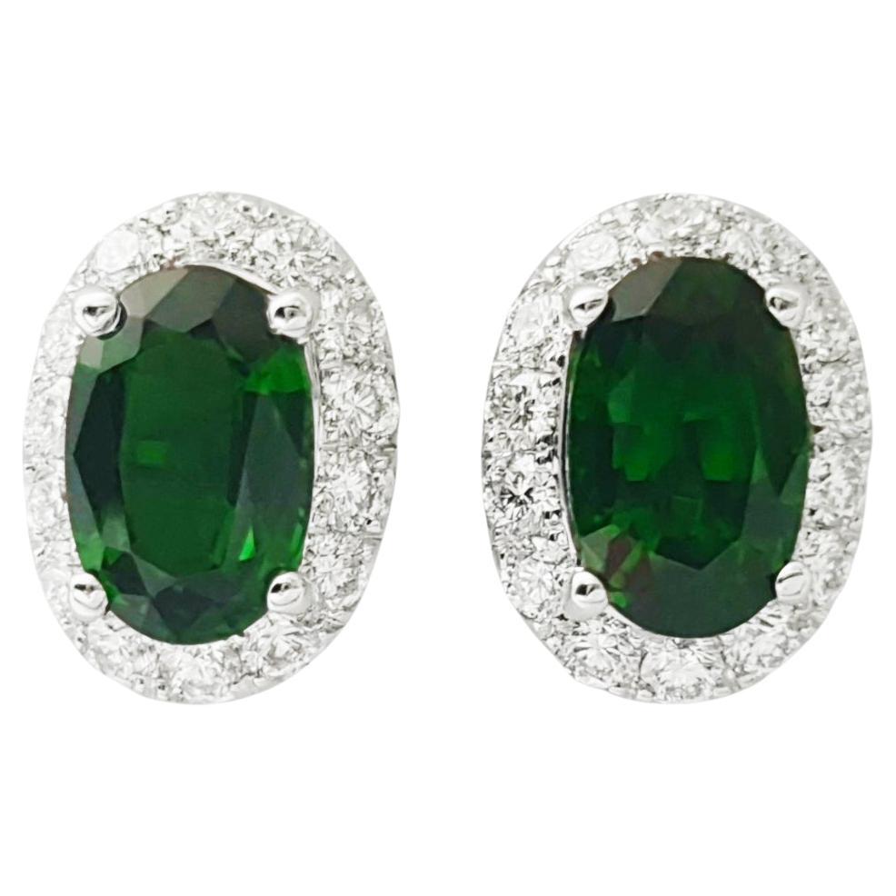 Tsavorit mit Diamant-Ohrringen in 18K Weißgold-Fassung