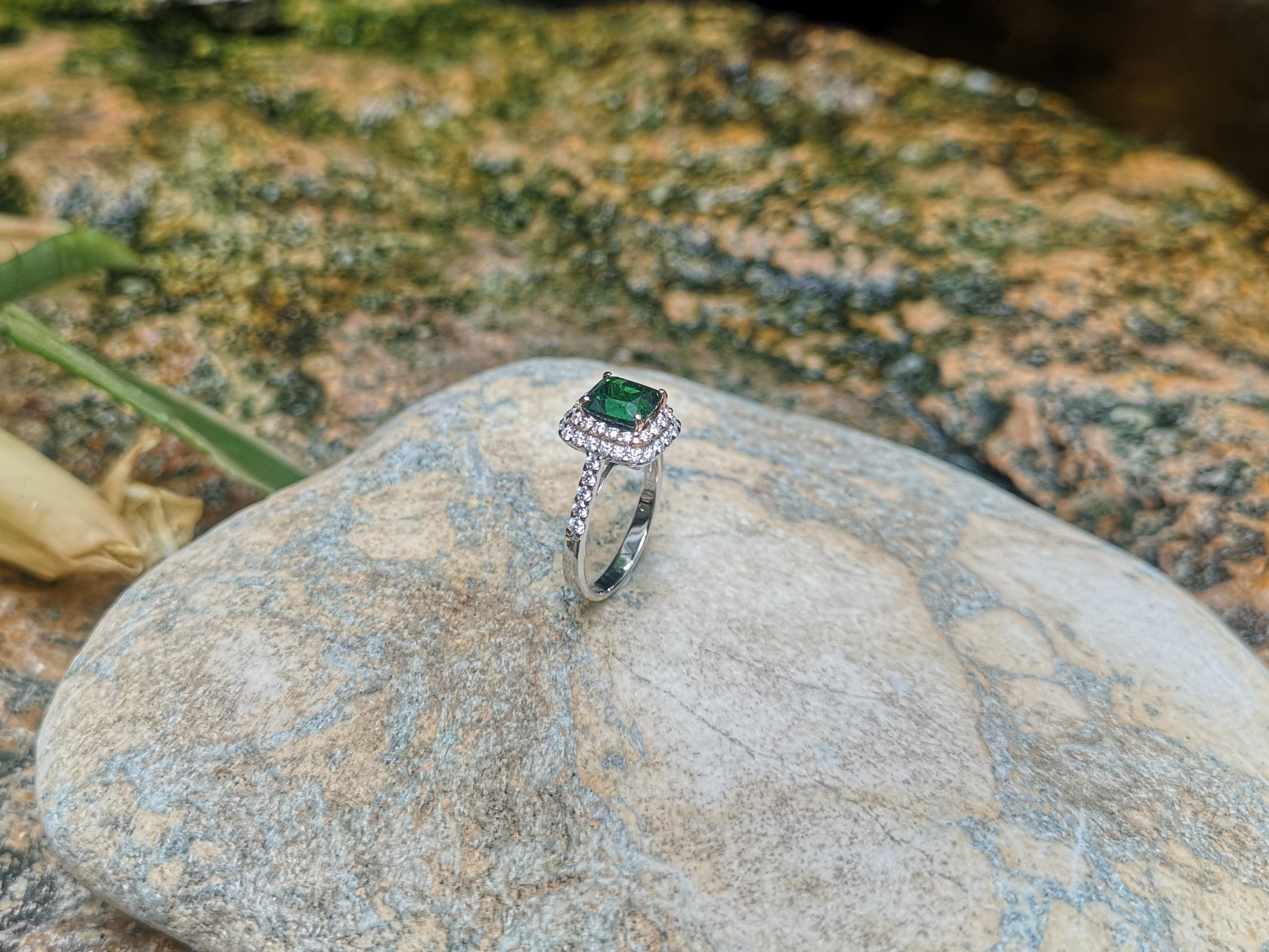 Tsavorite with Diamond Ring Set in 18 Karat White Gold Settings For Sale 11