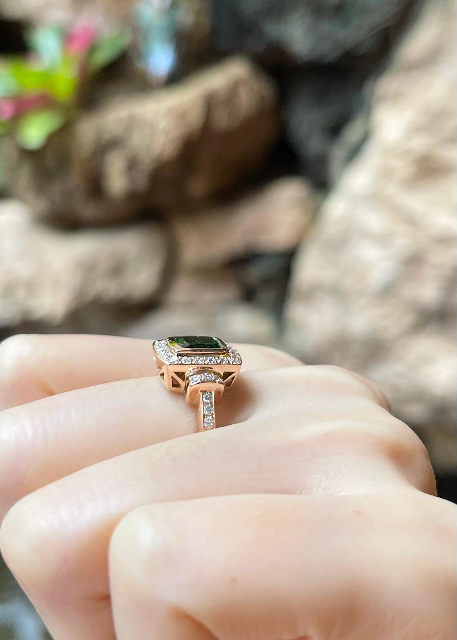 Anello con tsavorite e diamanti incastonati in oro rosa 18 carati in vendita 1