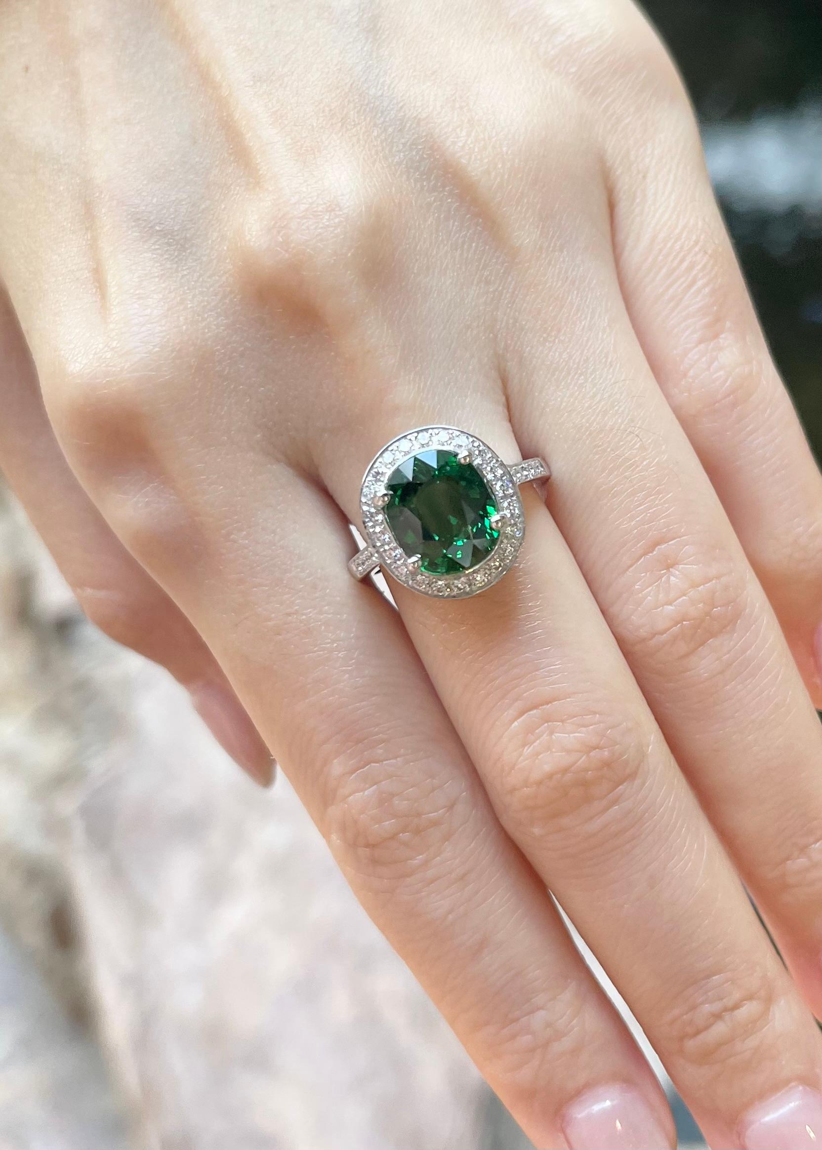 Oval Cut Tsavorite with Diamond Ring set in Platinum 950 Settings For Sale