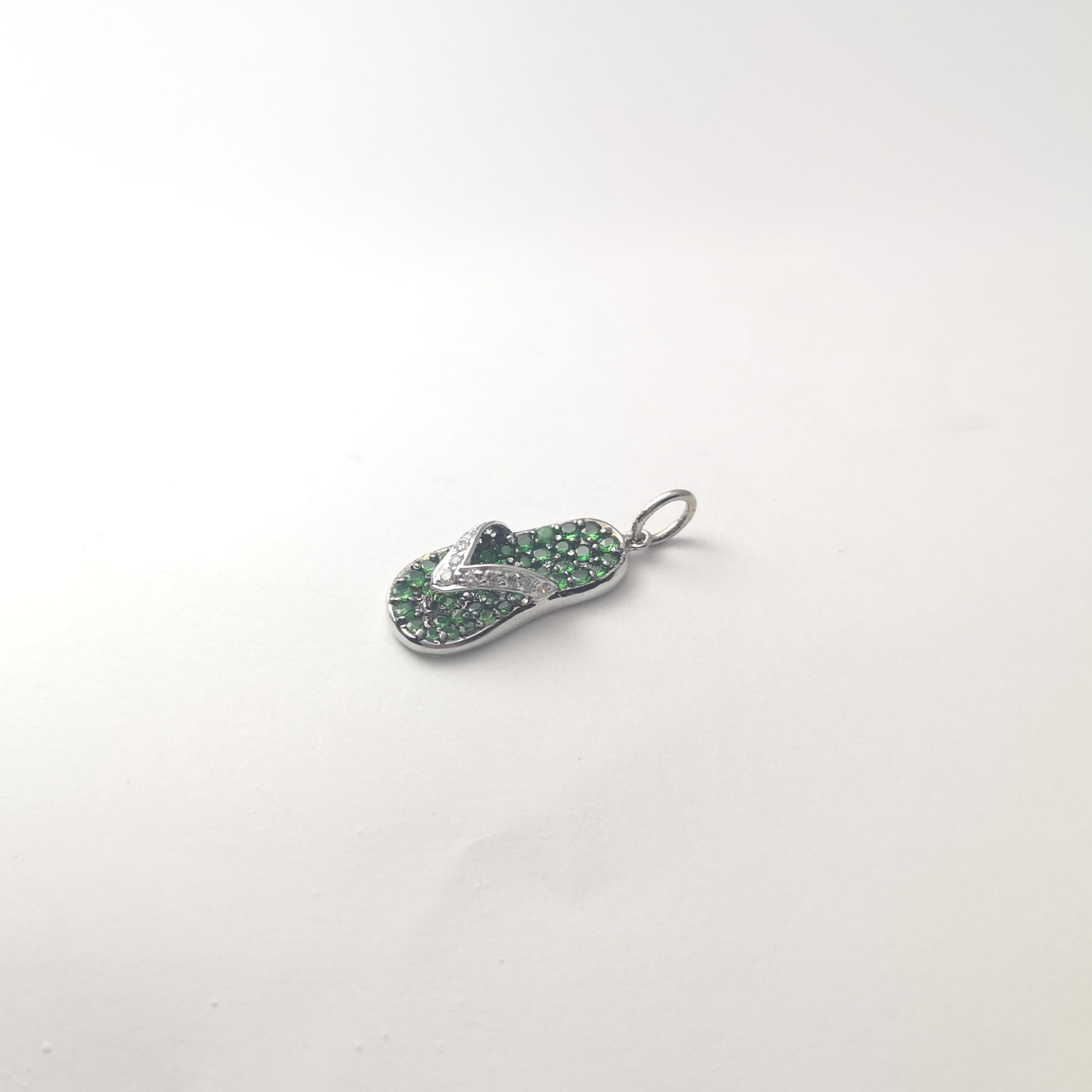Taille brillant Pendentif Tsavorite avec diamant en or blanc 18K en vente