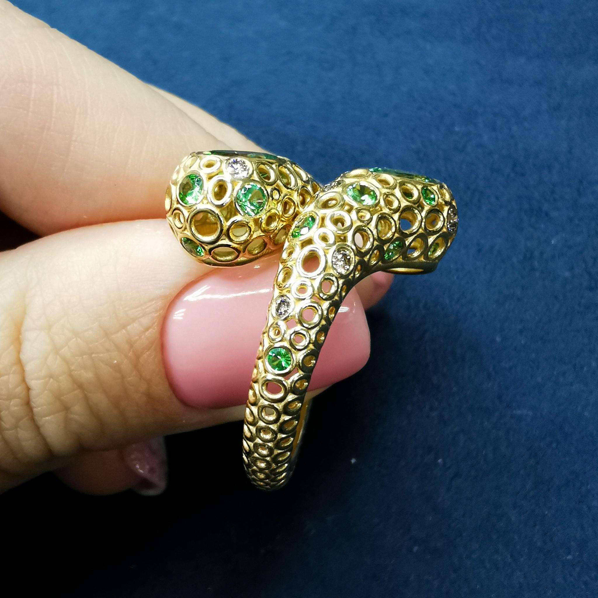 champagne gold ring vs yellow gold