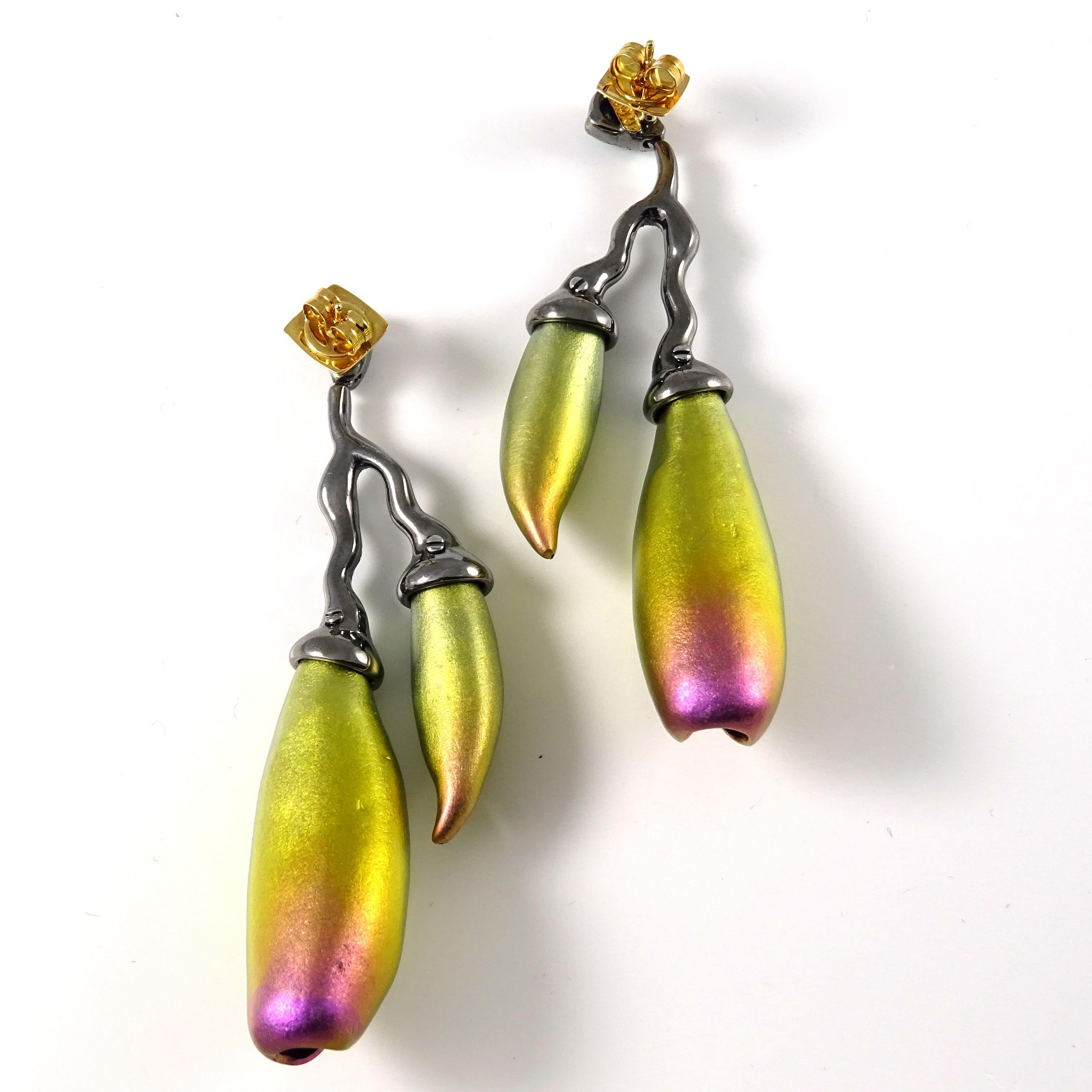 Brilliant Cut Geen Tsavorites 18 Karat Gold Sterling Silver Yellow Pink Titanium Earrings  For Sale