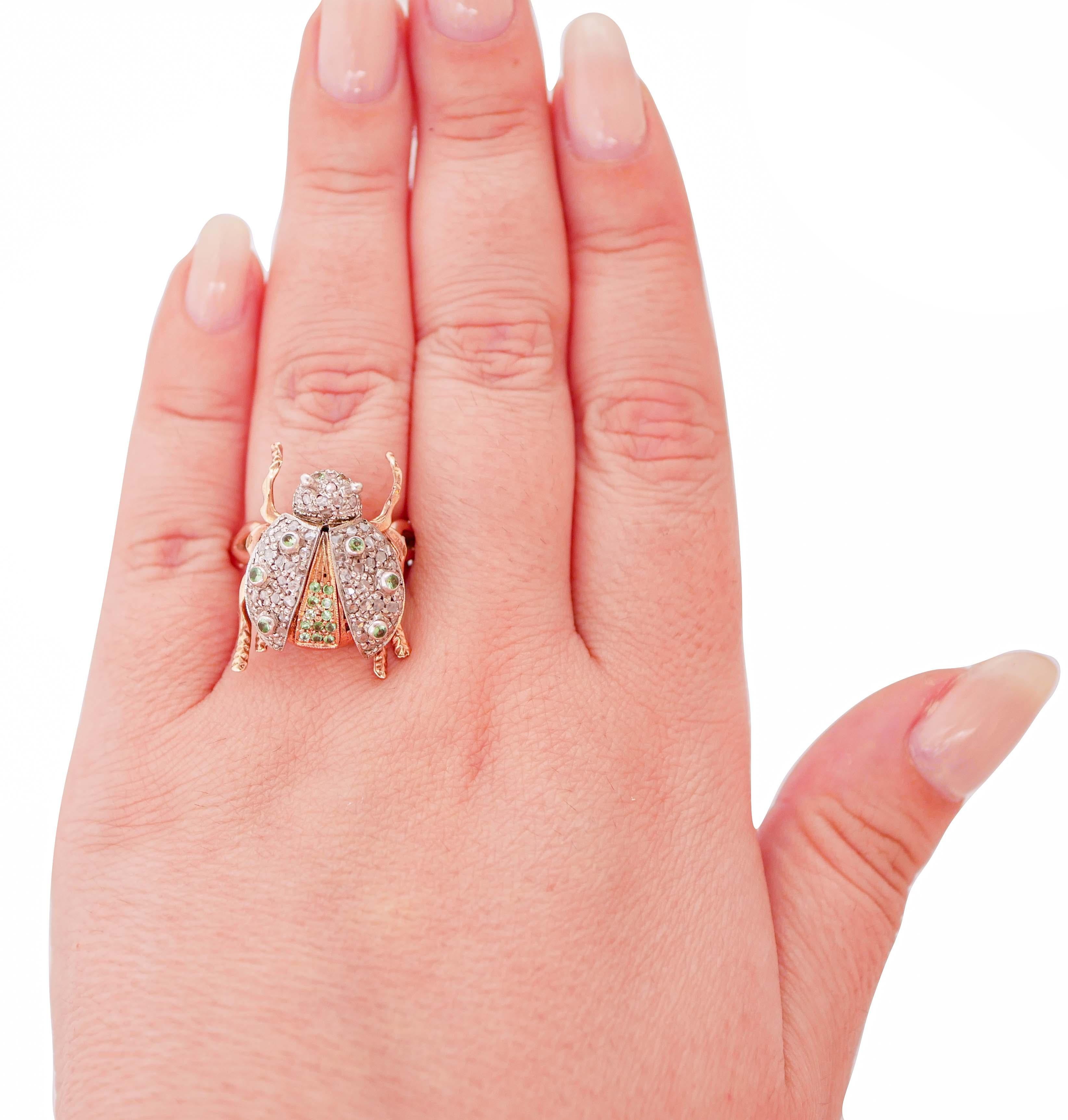 Tsavorit, Diamant, Roségold und Silber Ladybug Mode-Ring (Gemischter Schliff) im Angebot