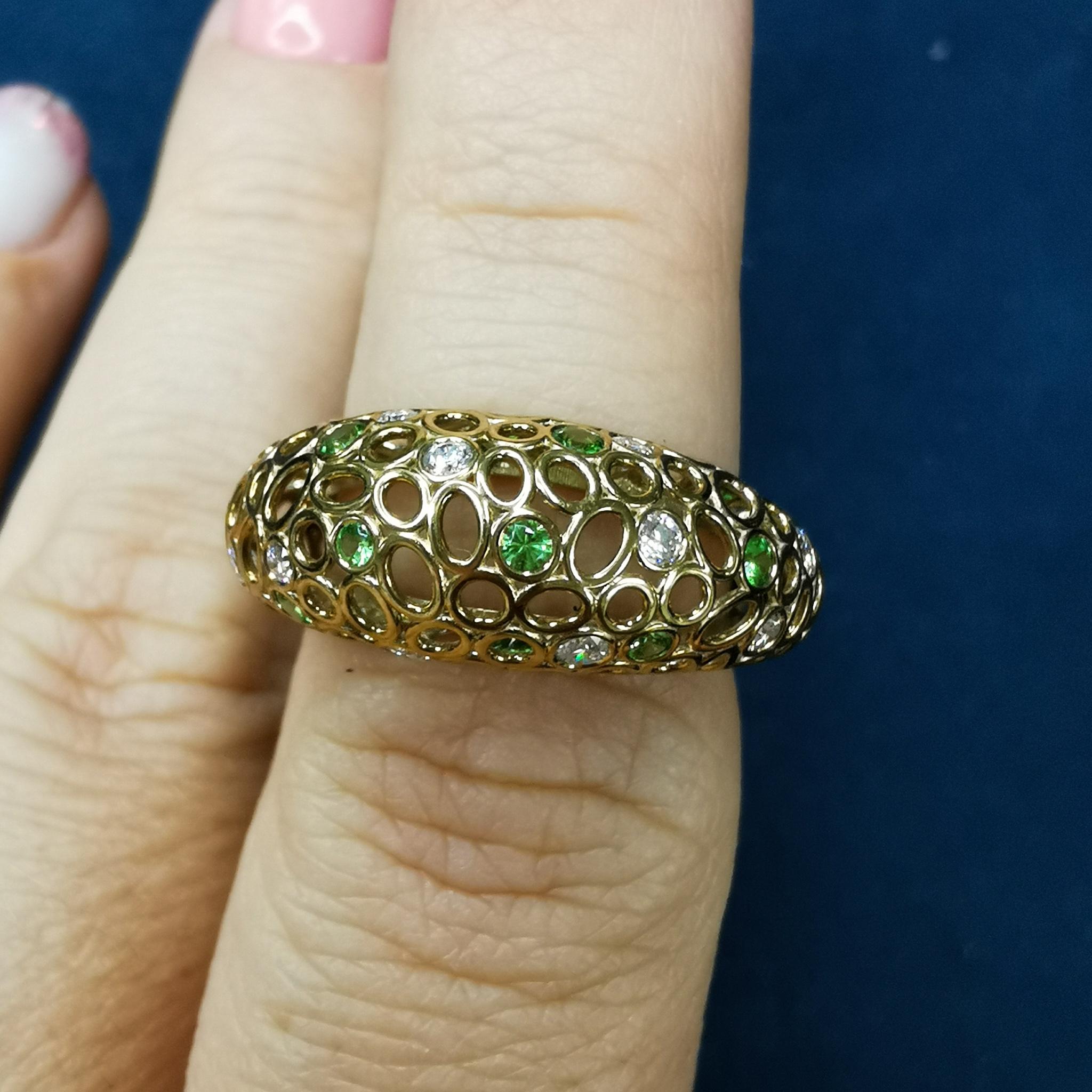 Tsavorites Diamonds 18 Karat Yellow Gold Bubble Ring In New Condition For Sale In Bangkok, TH