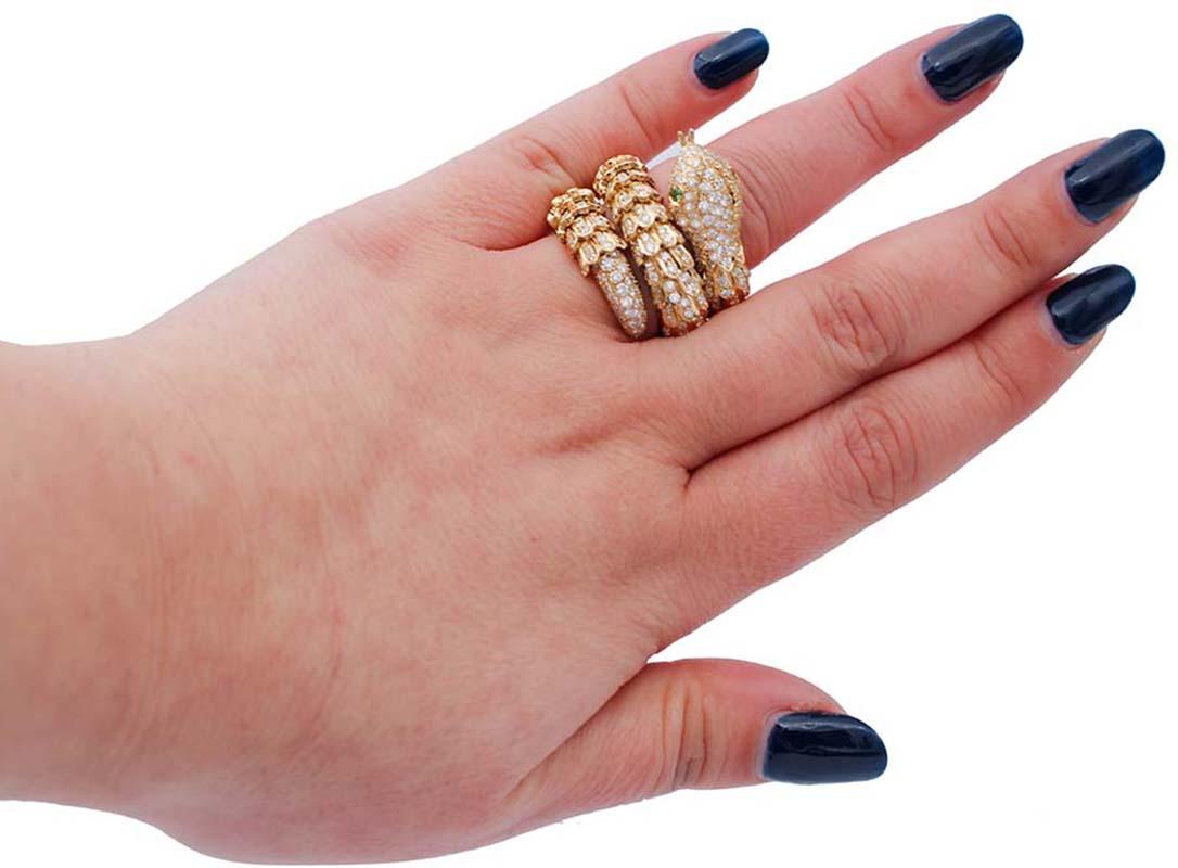 Brilliant Cut Tsavorites, Diamonds, 18 Karat Yellow Gold Snake Shape Ring For Sale