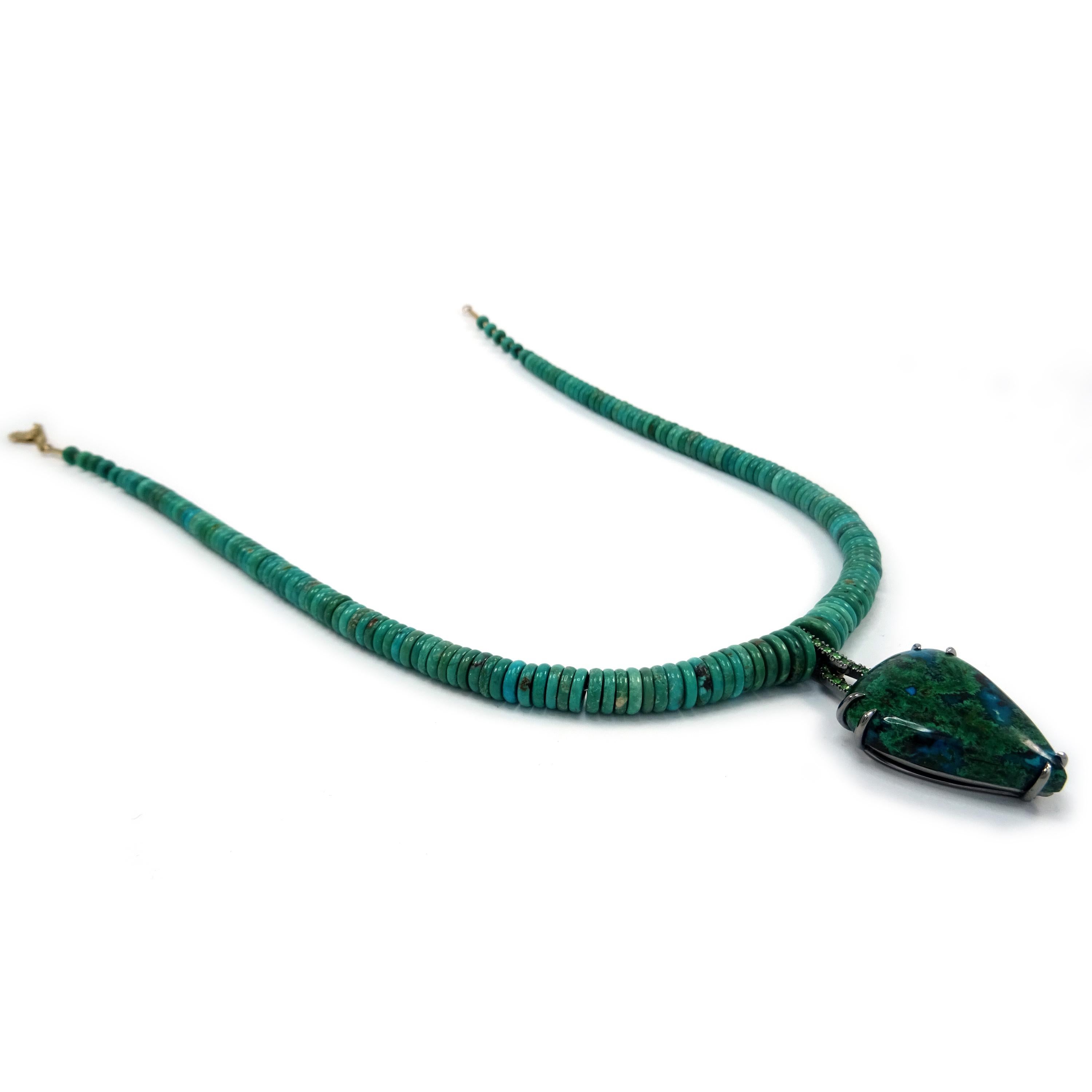 Brilliant Cut Tsavorites Reconstituted Green Chinese Turquoise 18k Gold 925 Silver Necklace For Sale