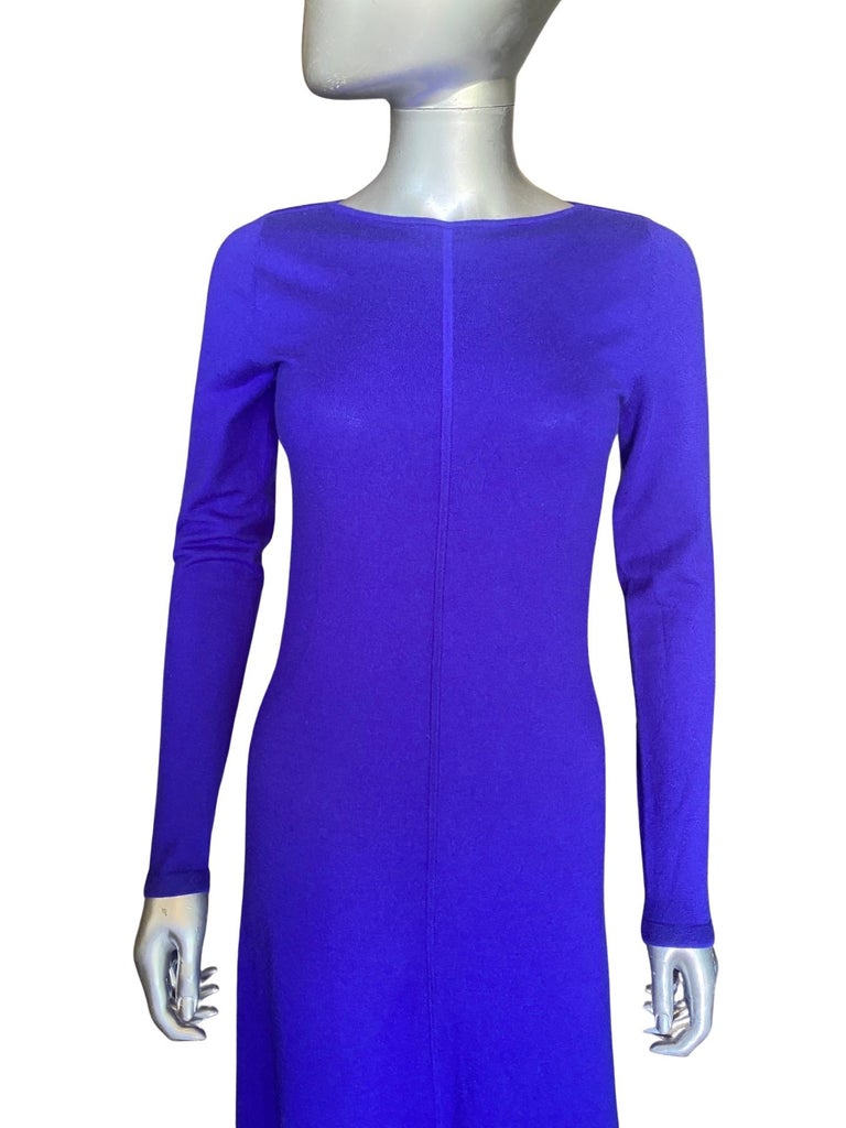 TSE Cashmere Midi T Shirt Modern Dress in Cobalt Blue Size S 4-6 For Sale 4