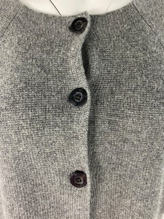 Top cardigan in cashmere grigio di TSE, taglia S/M